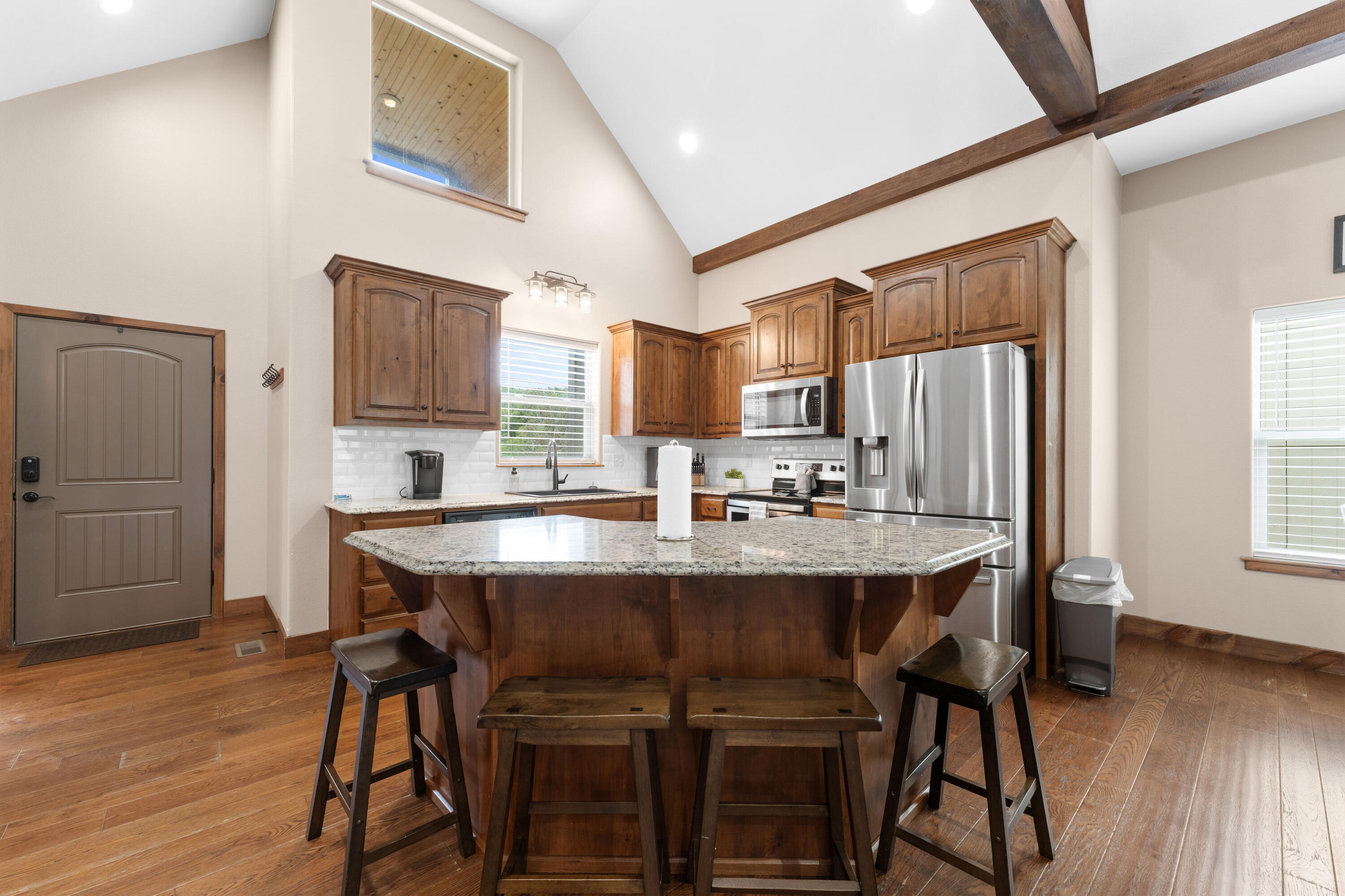 300 Deep Forest Property Photo 7
