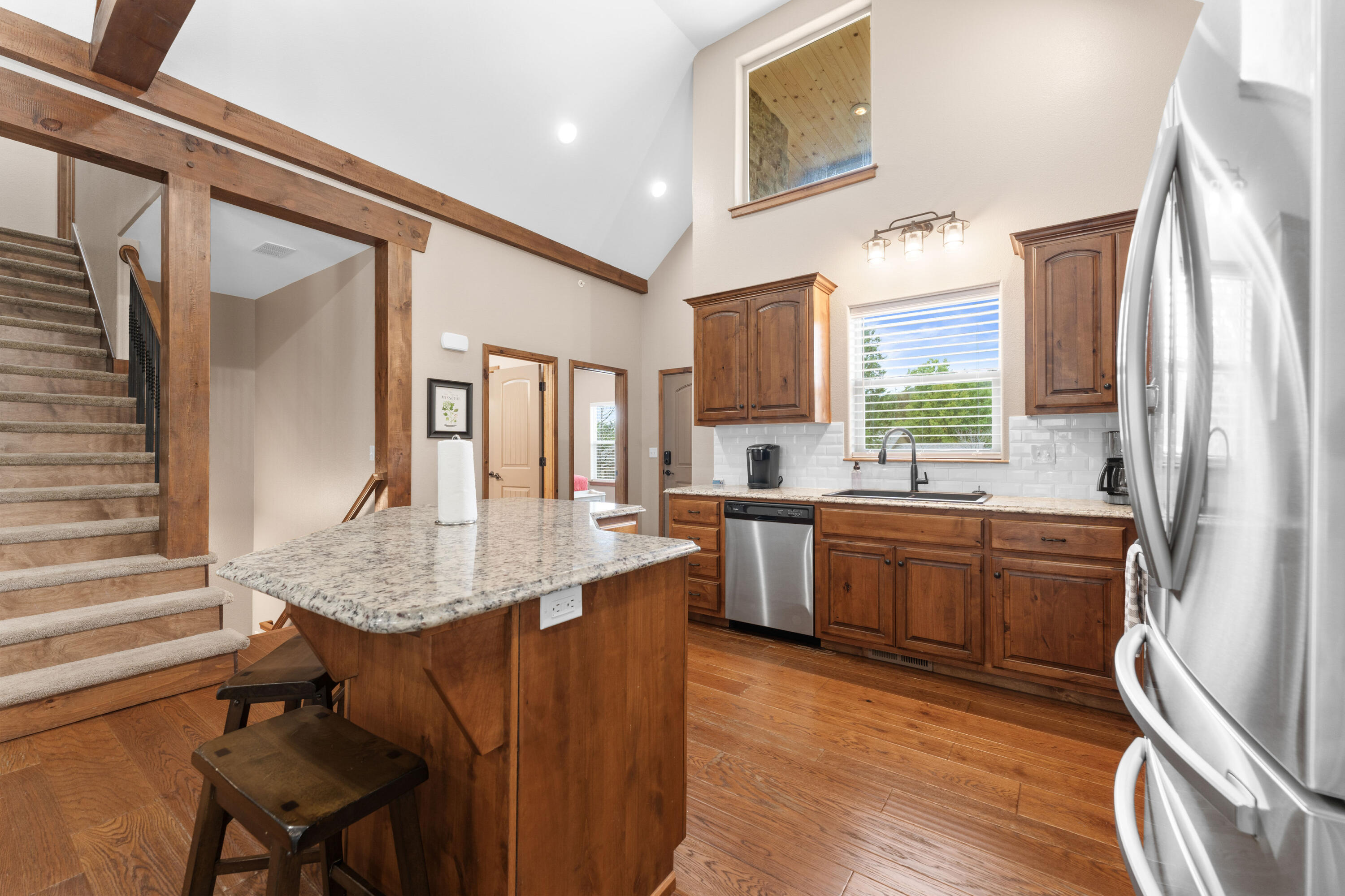 300 Deep Forest Property Photo 8
