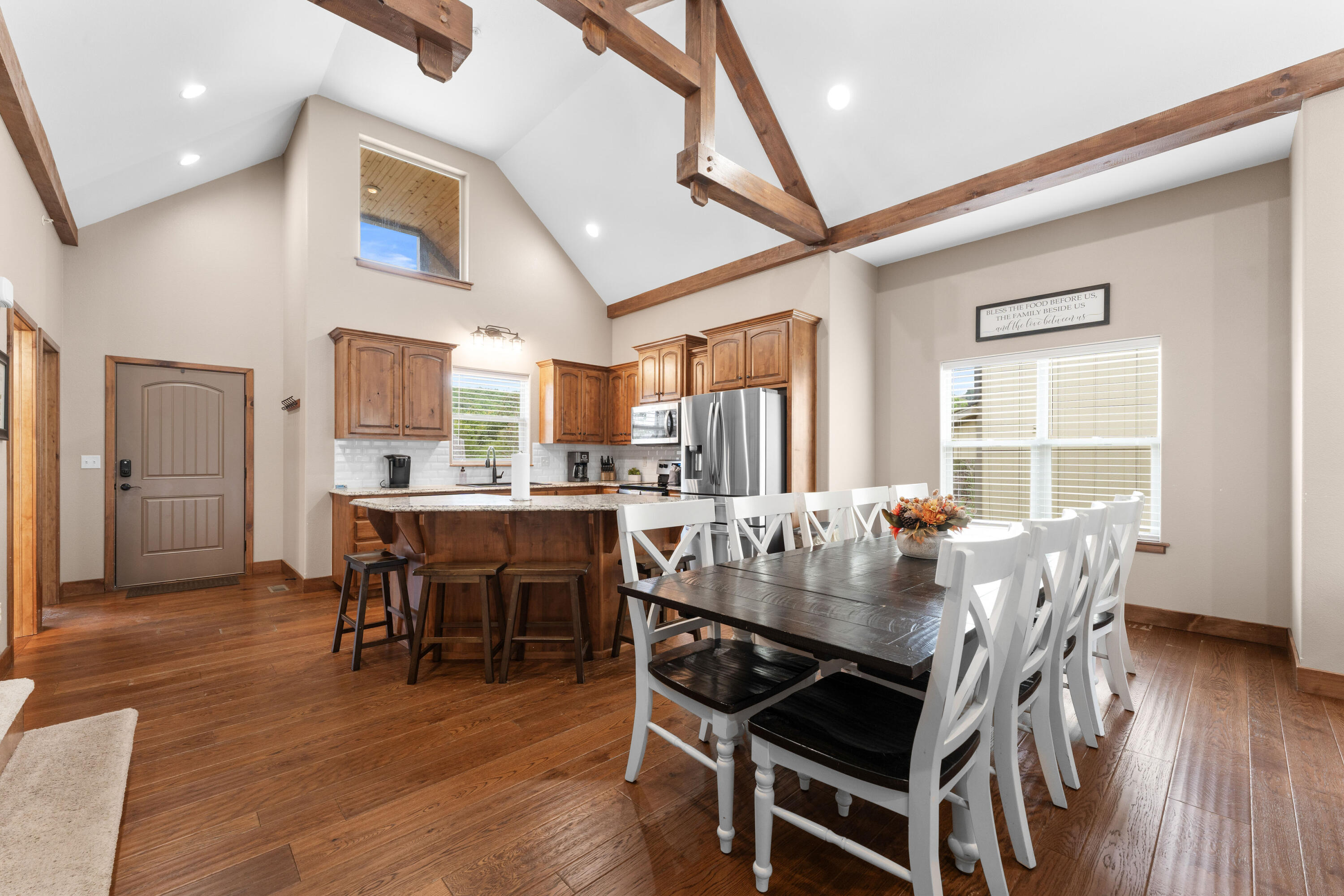 300 Deep Forest Property Photo 10