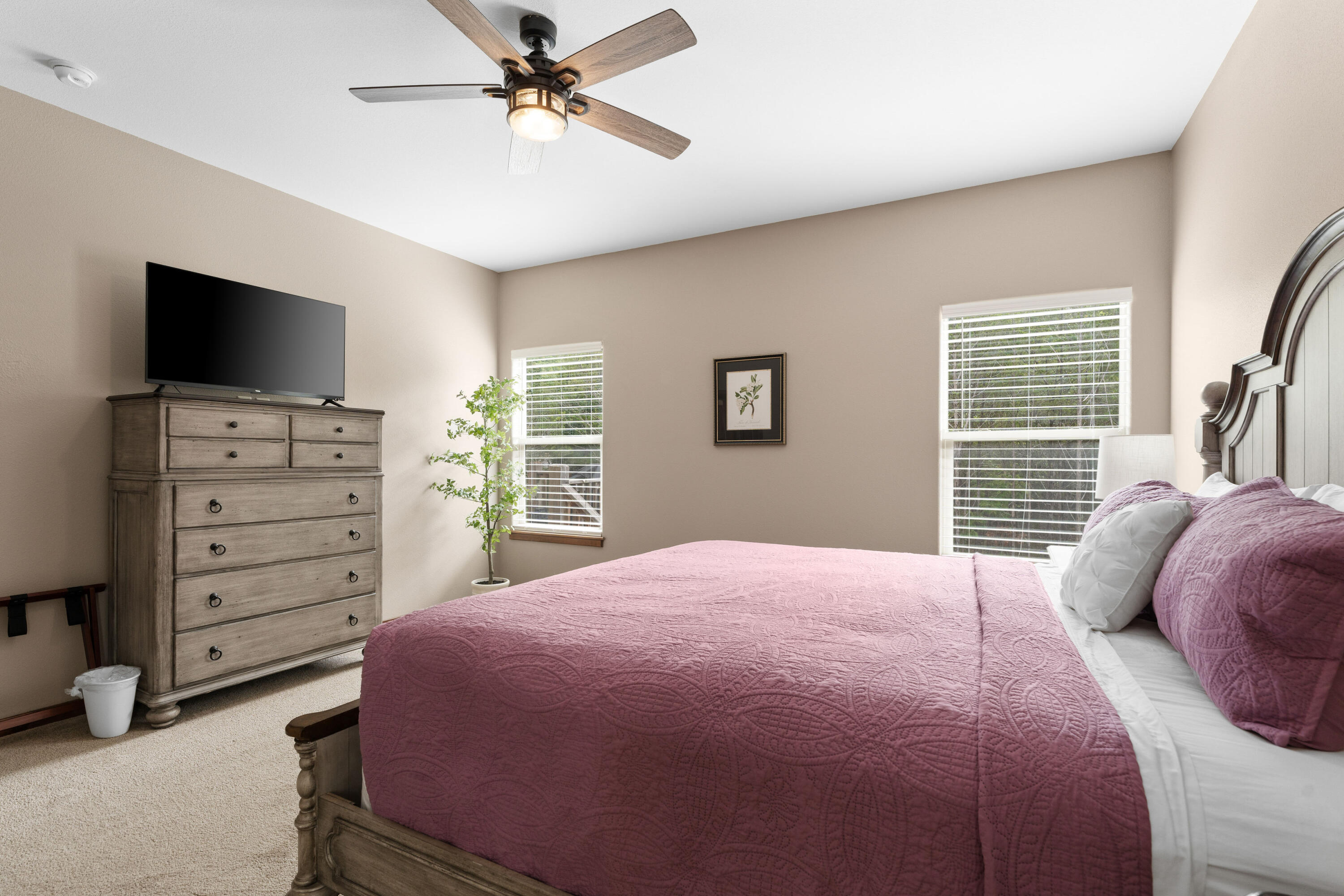 300 Deep Forest Property Photo 17