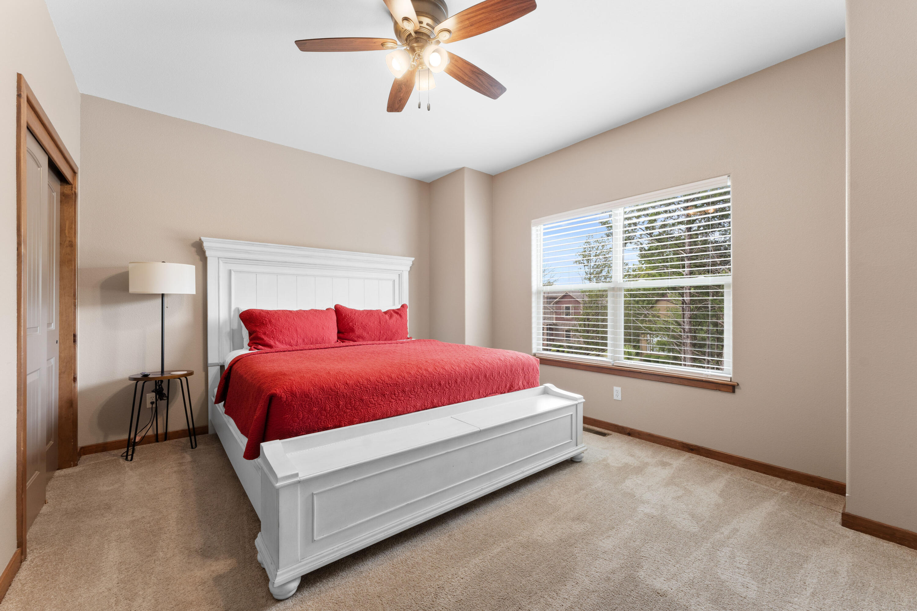 300 Deep Forest Property Photo 21