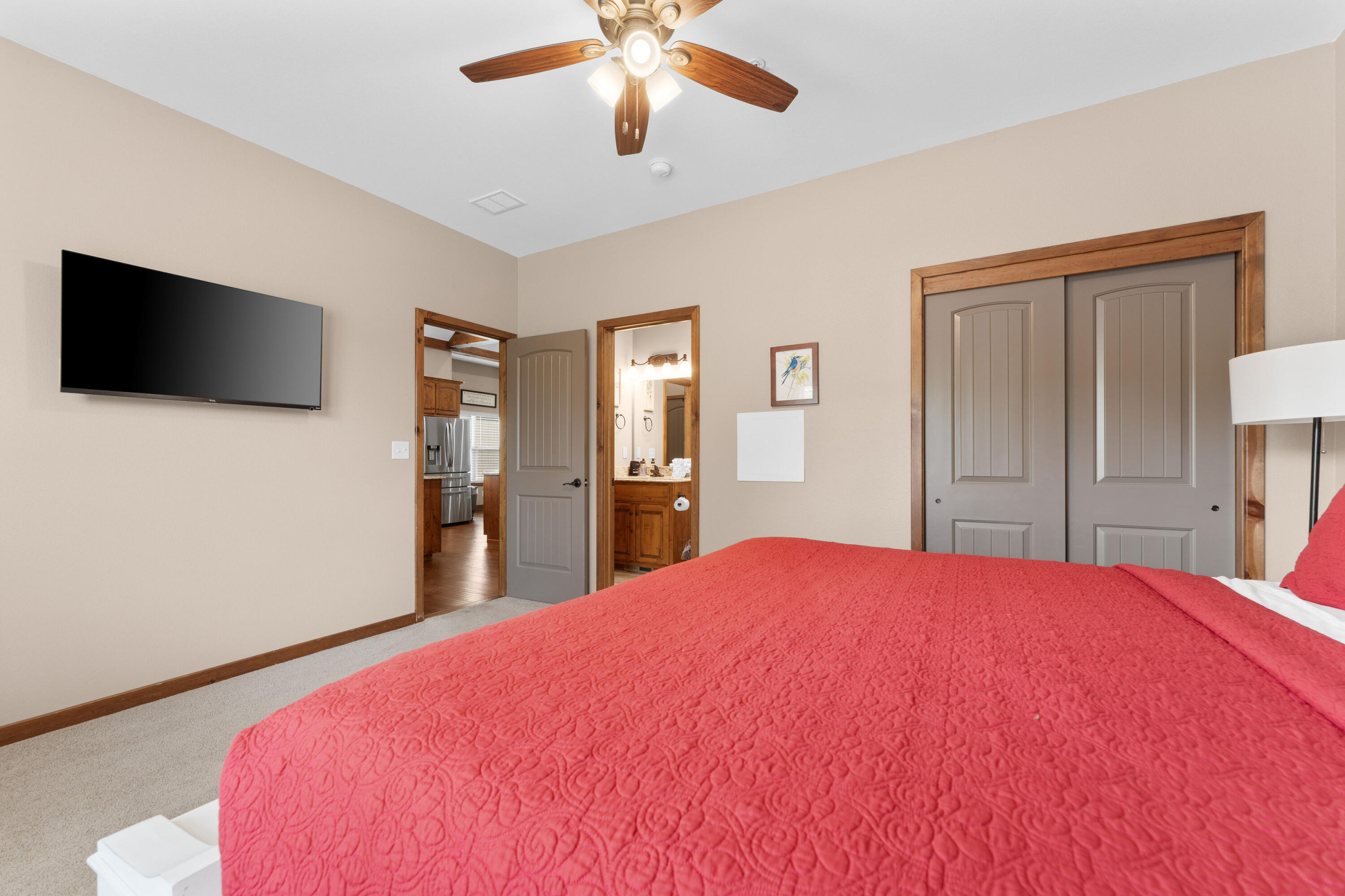 300 Deep Forest Property Photo 22
