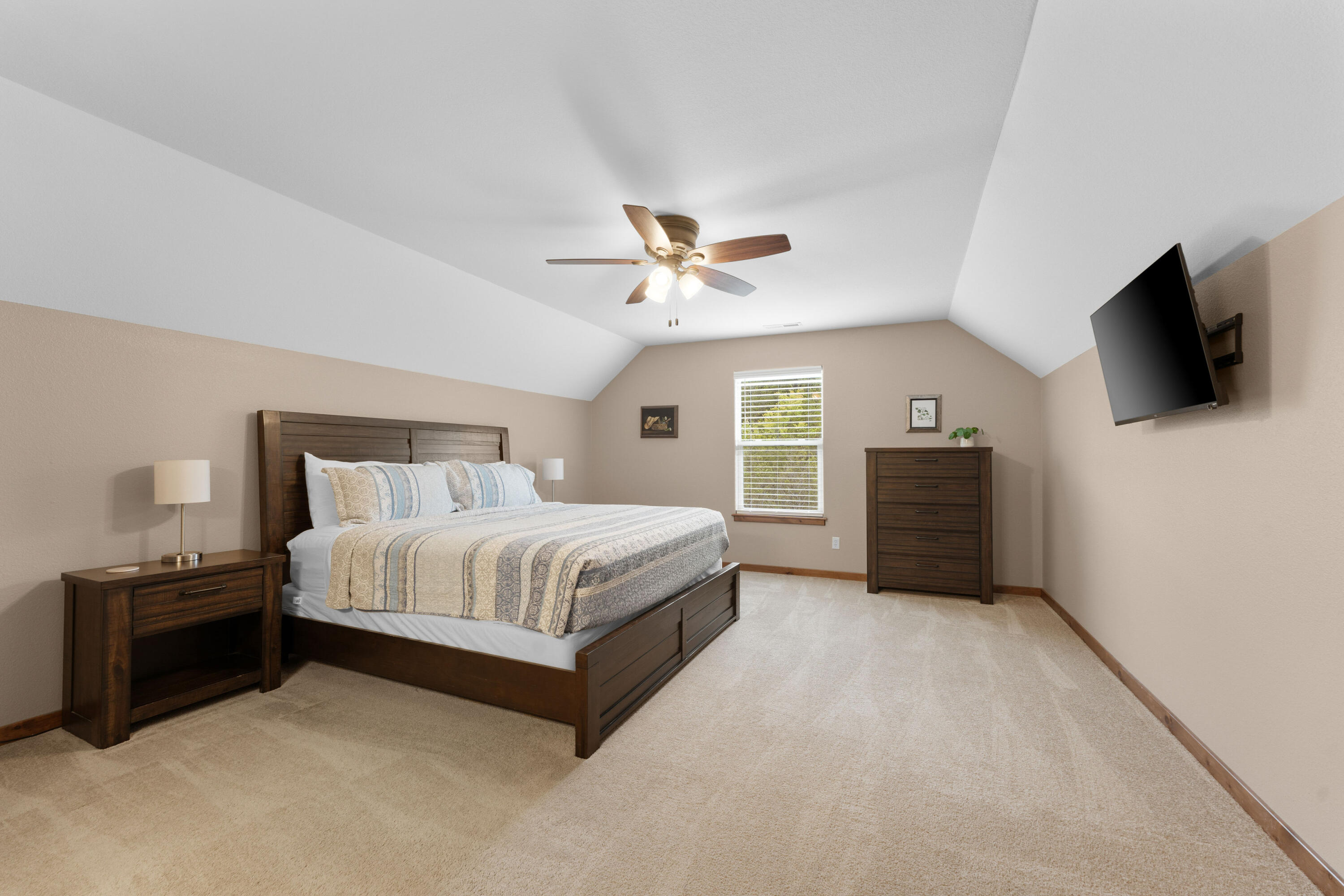 300 Deep Forest Property Photo 24