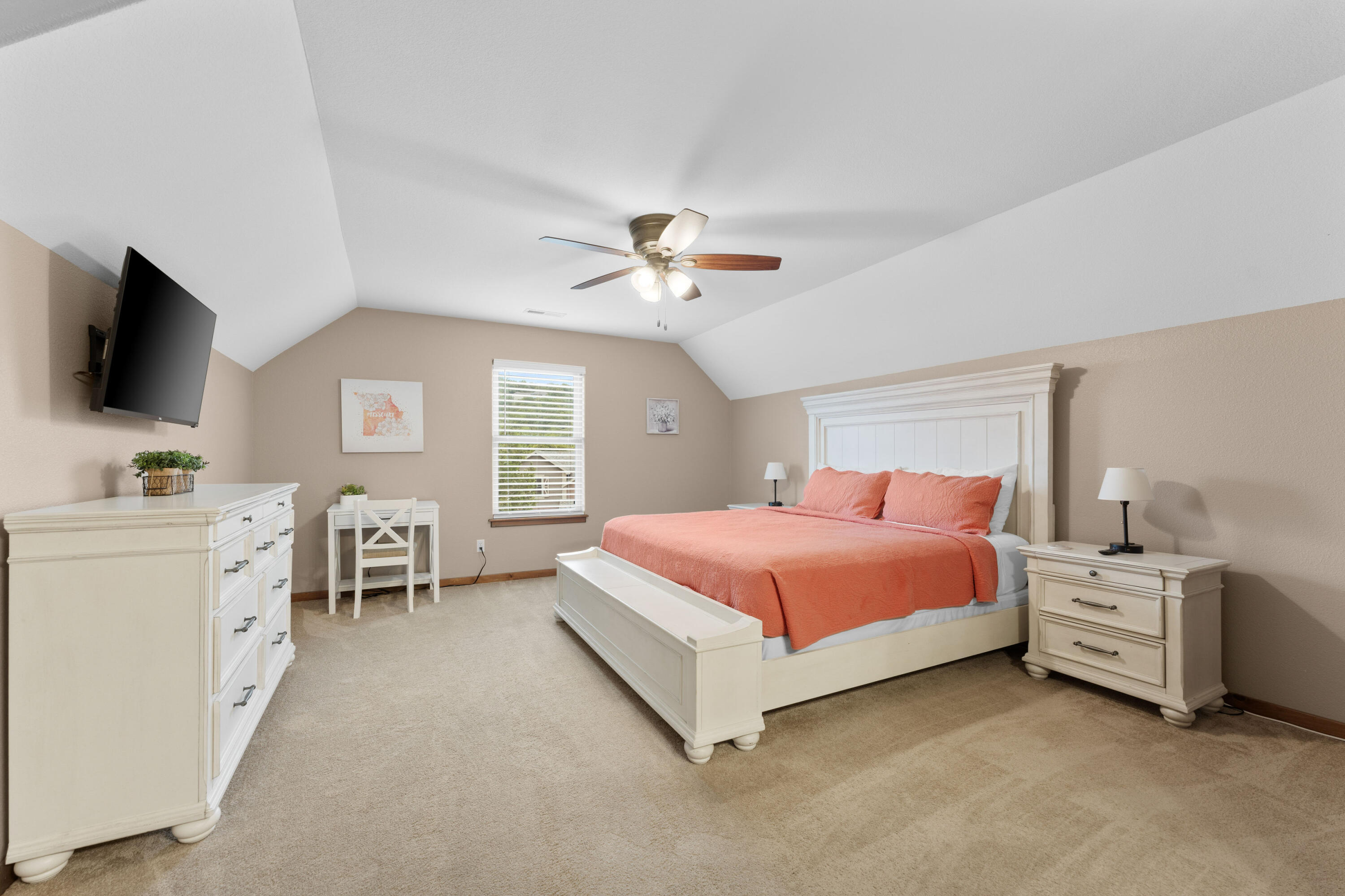 300 Deep Forest Property Photo 28