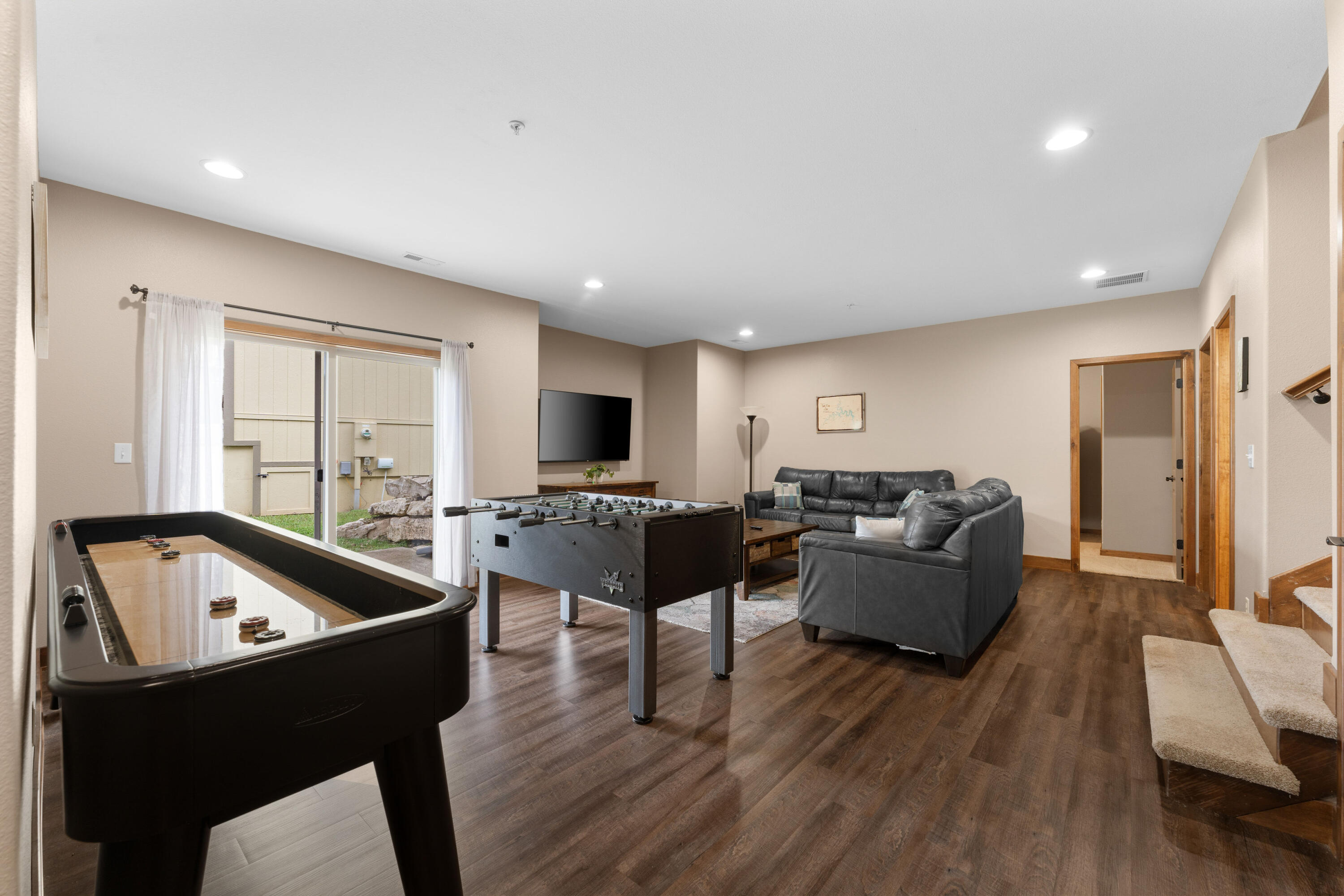 300 Deep Forest Property Photo 32