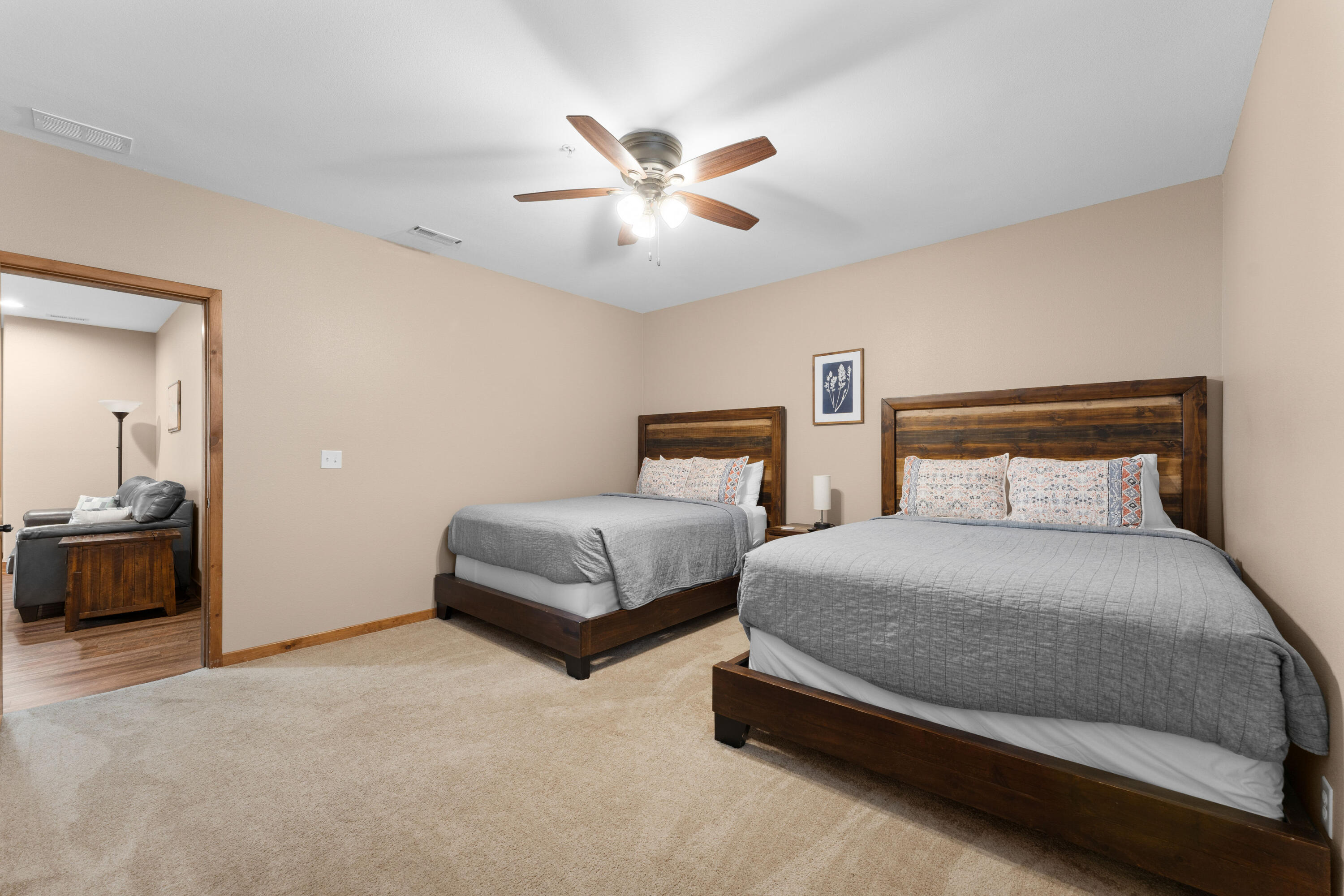 300 Deep Forest Property Photo 38