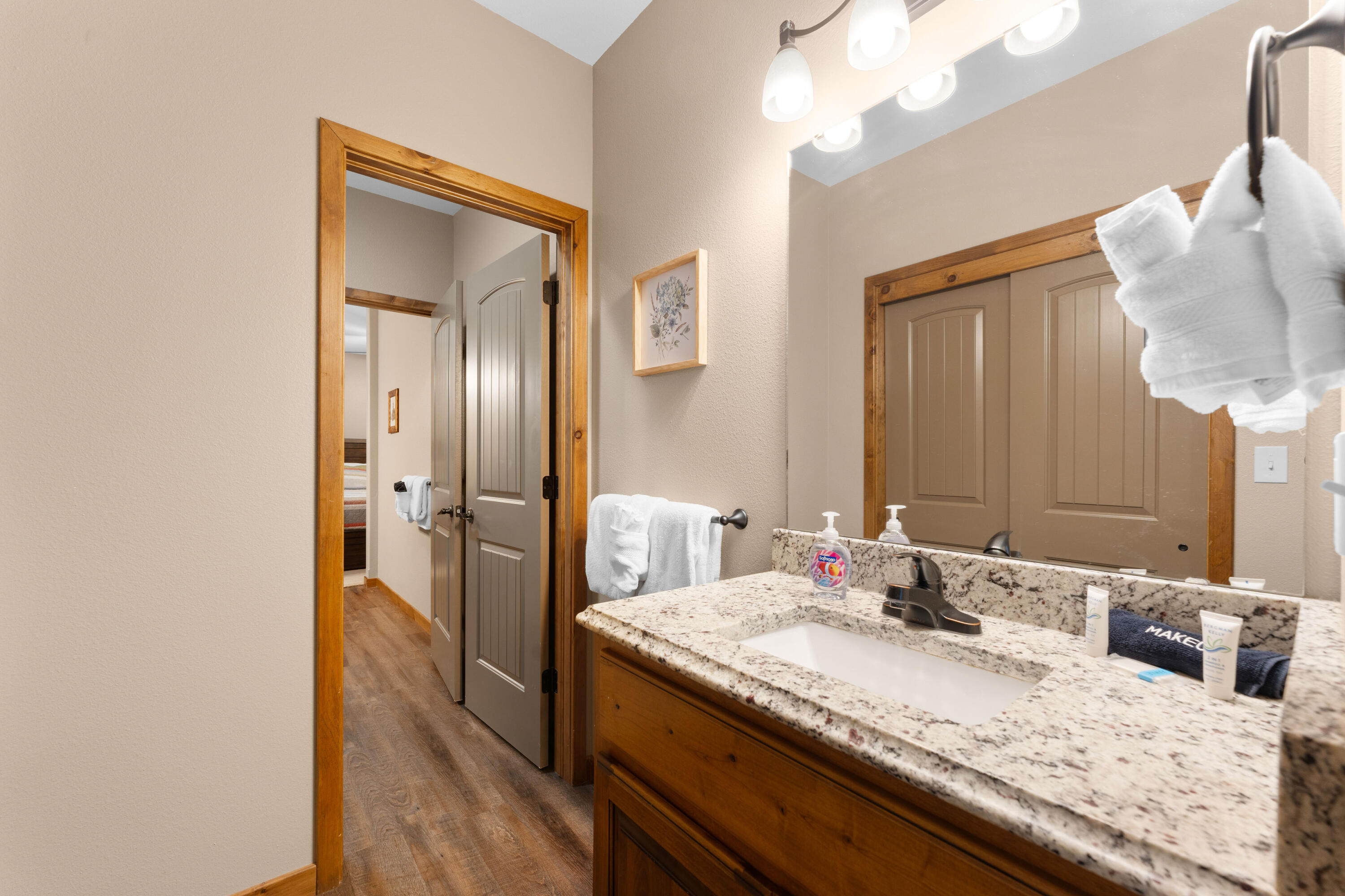 300 Deep Forest Property Photo 39