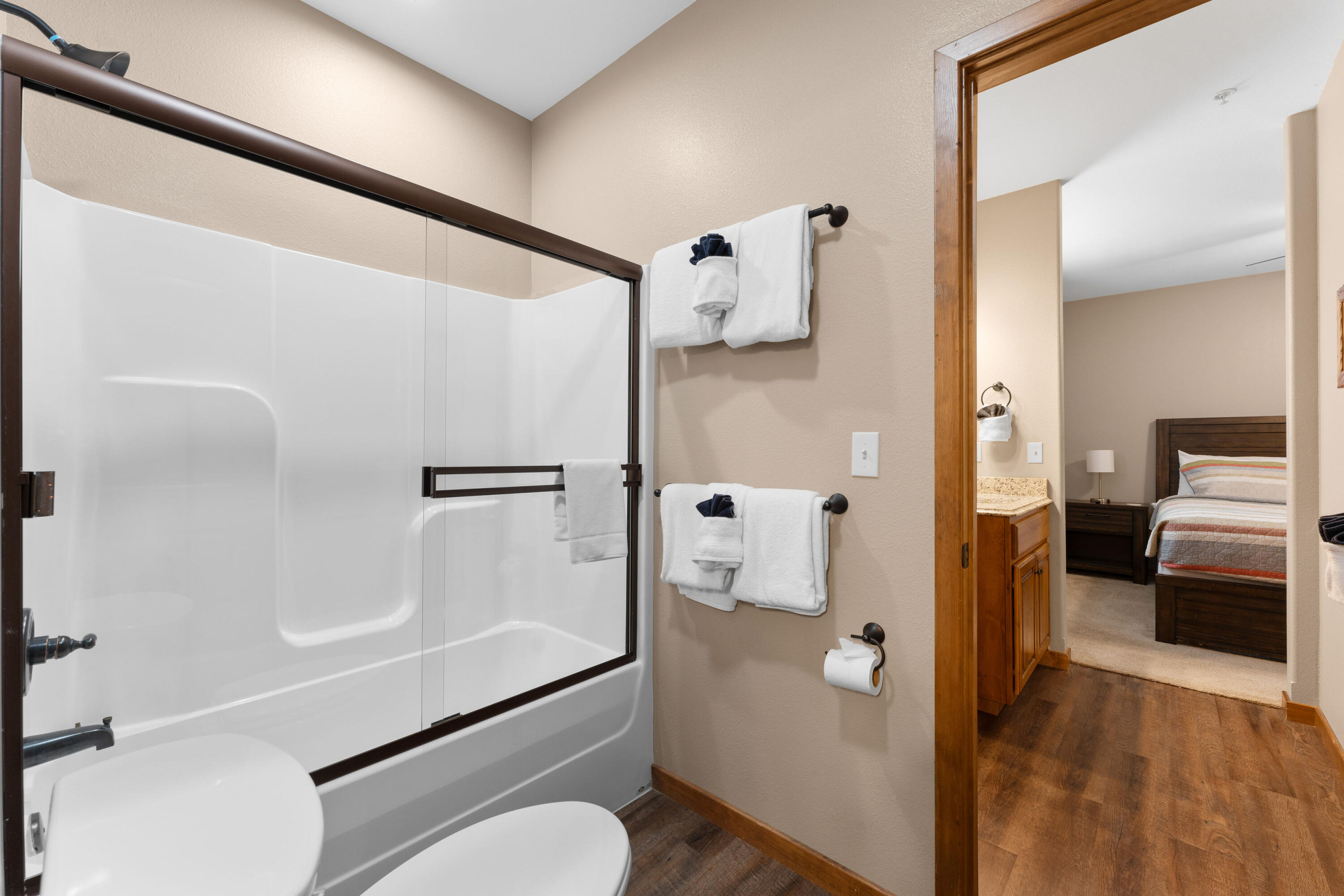 300 Deep Forest Property Photo 40