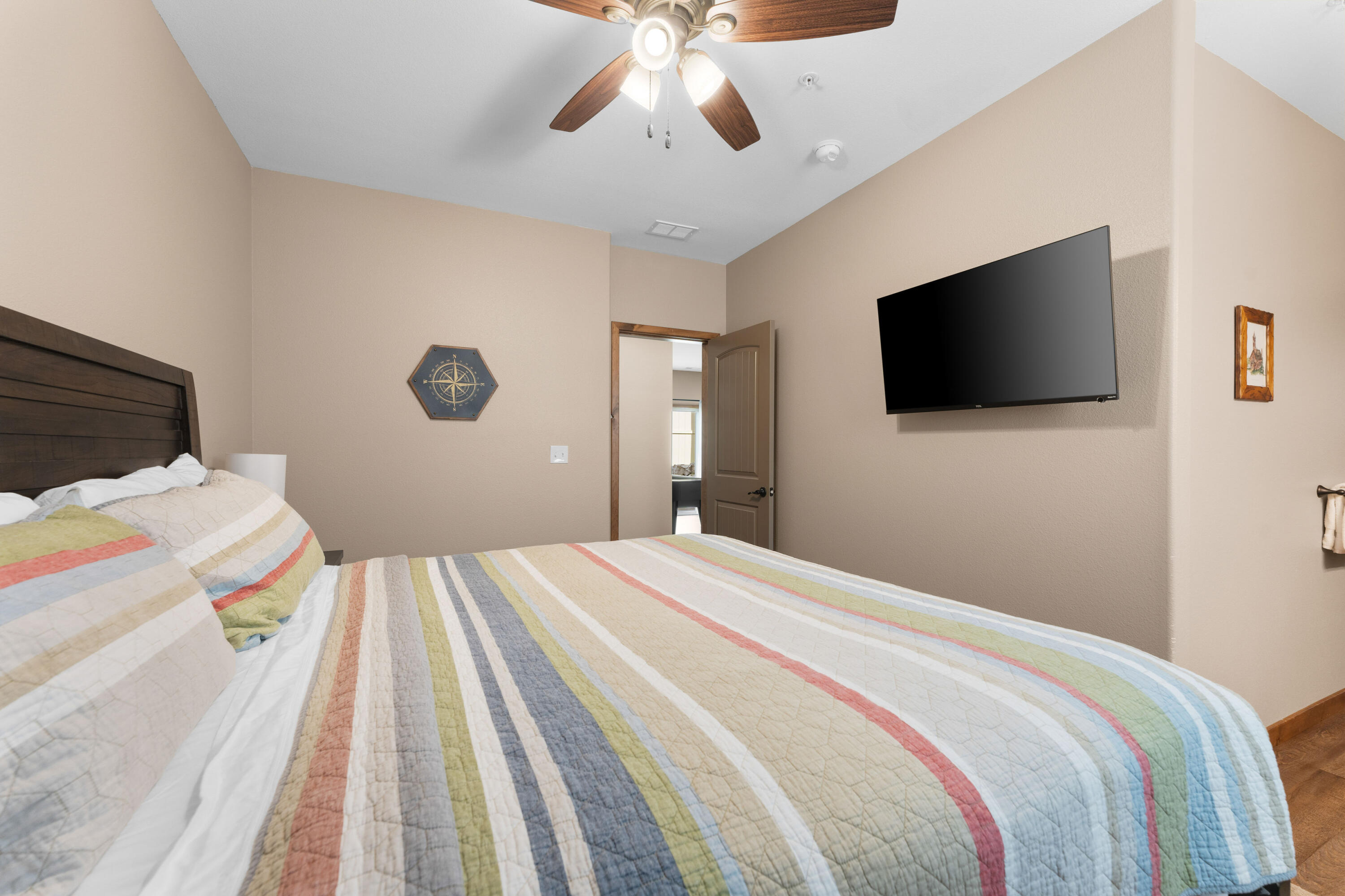 300 Deep Forest Property Photo 42
