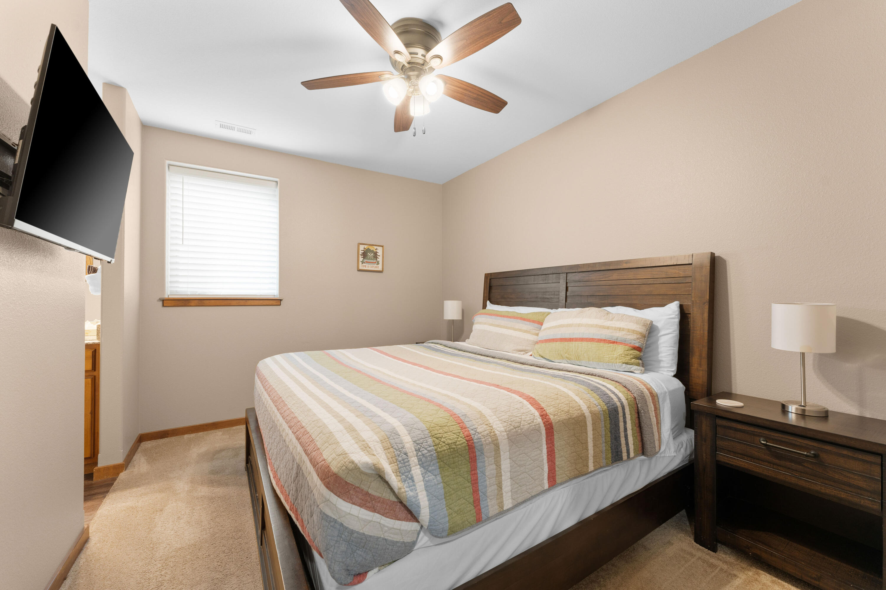 300 Deep Forest Property Photo 43