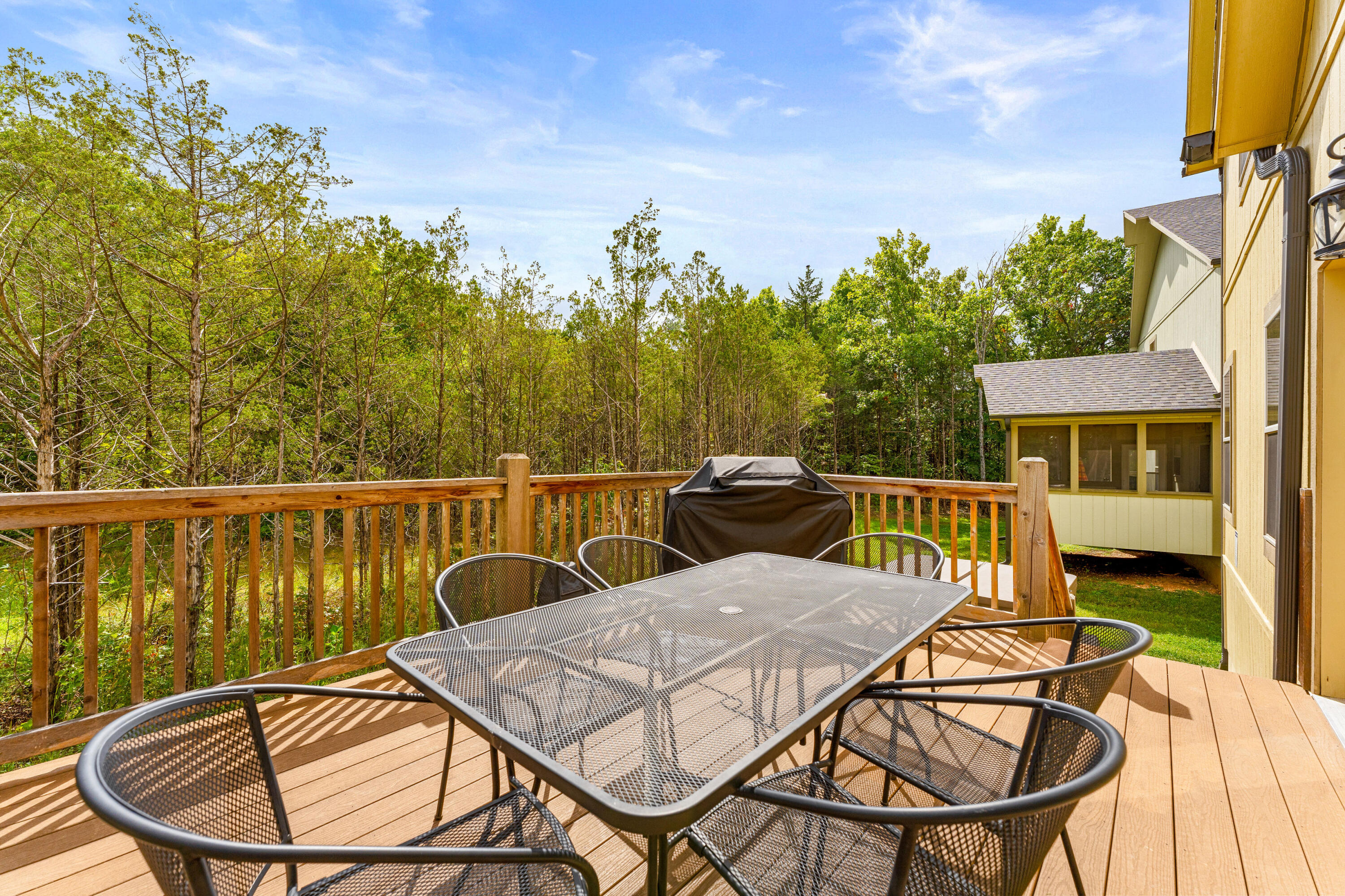 300 Deep Forest Property Photo 45
