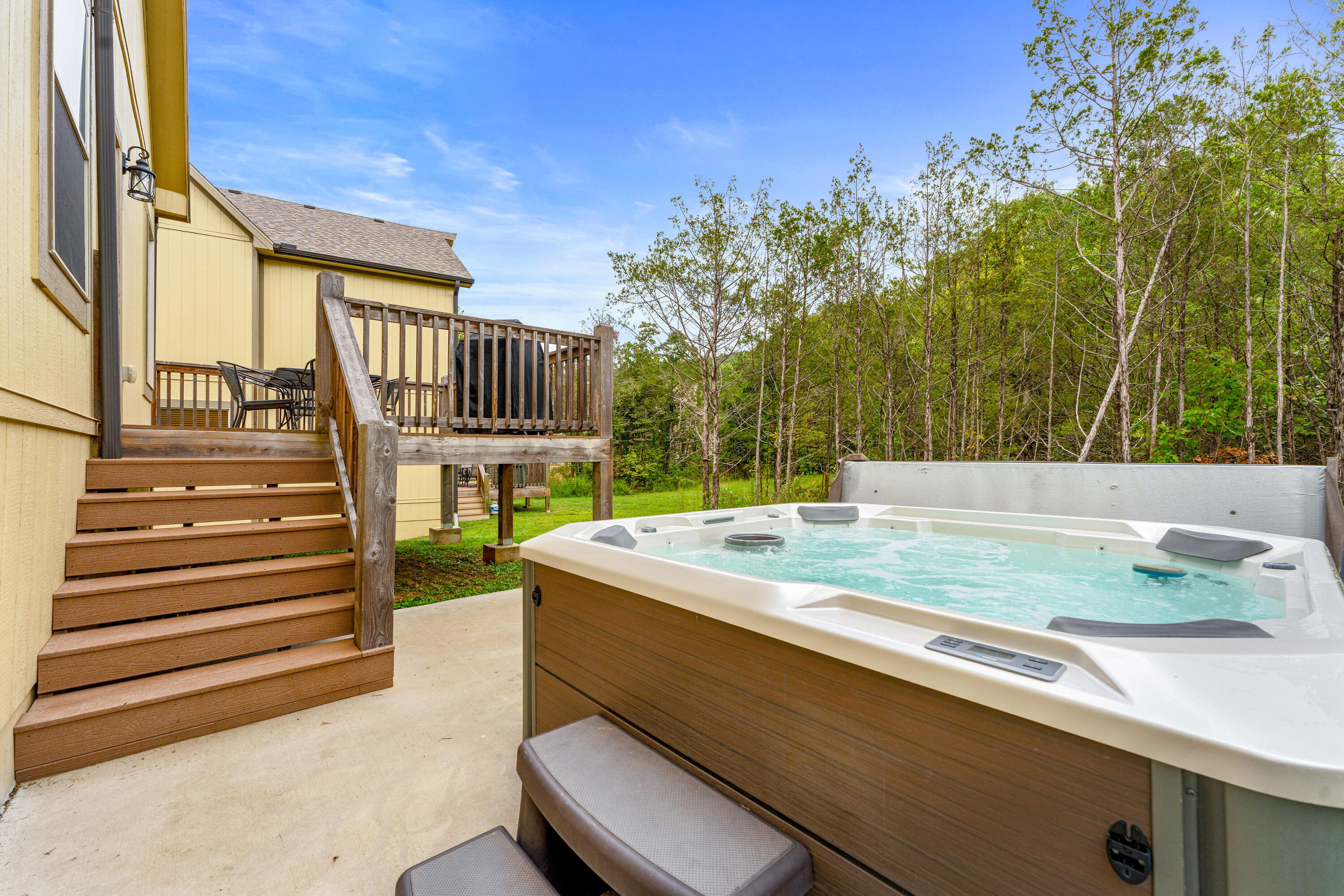 300 Deep Forest Property Photo 47