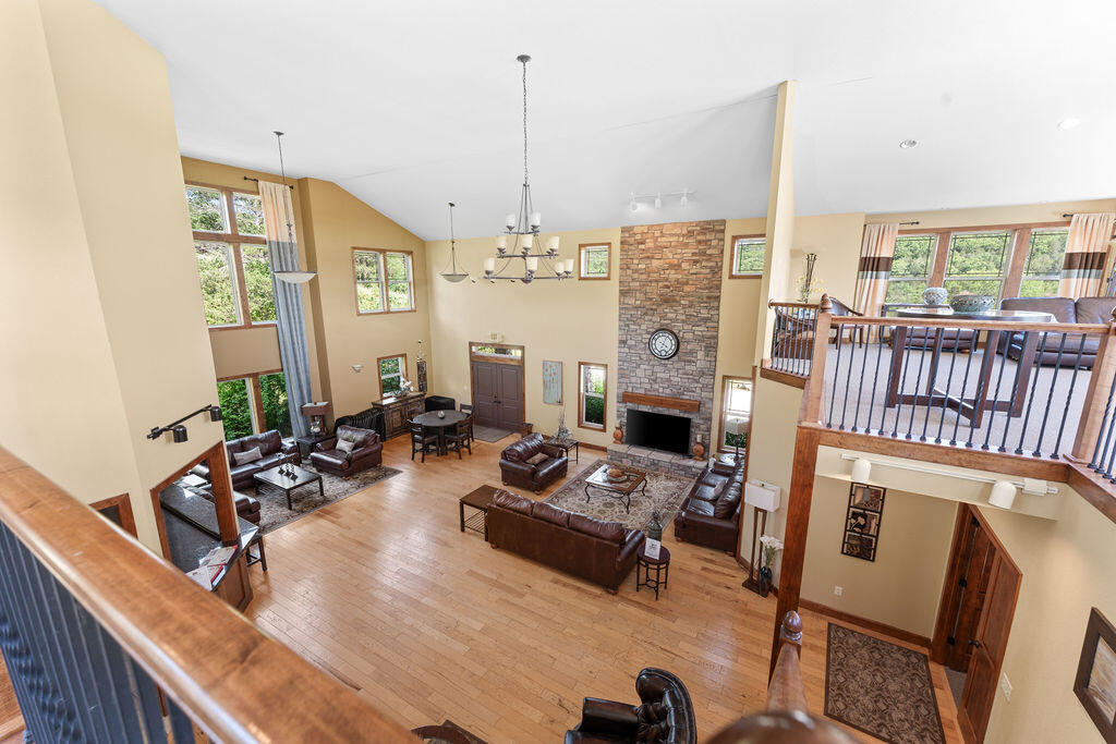 300 Deep Forest Property Photo 63
