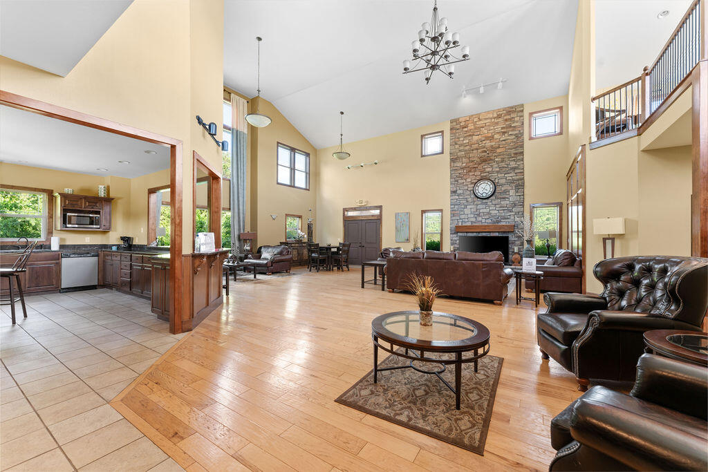 300 Deep Forest Property Photo 65