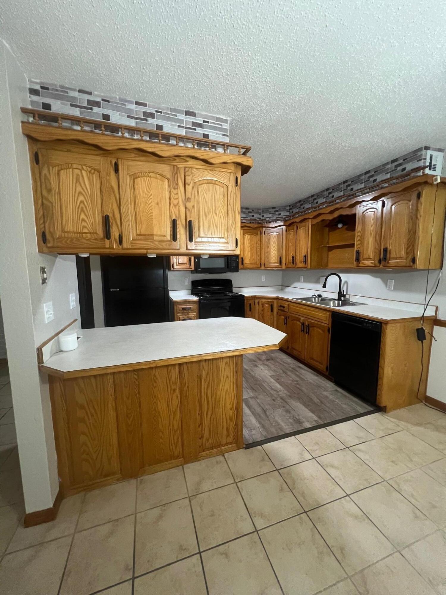 150 Sunken Forest Drive Property Photo 7