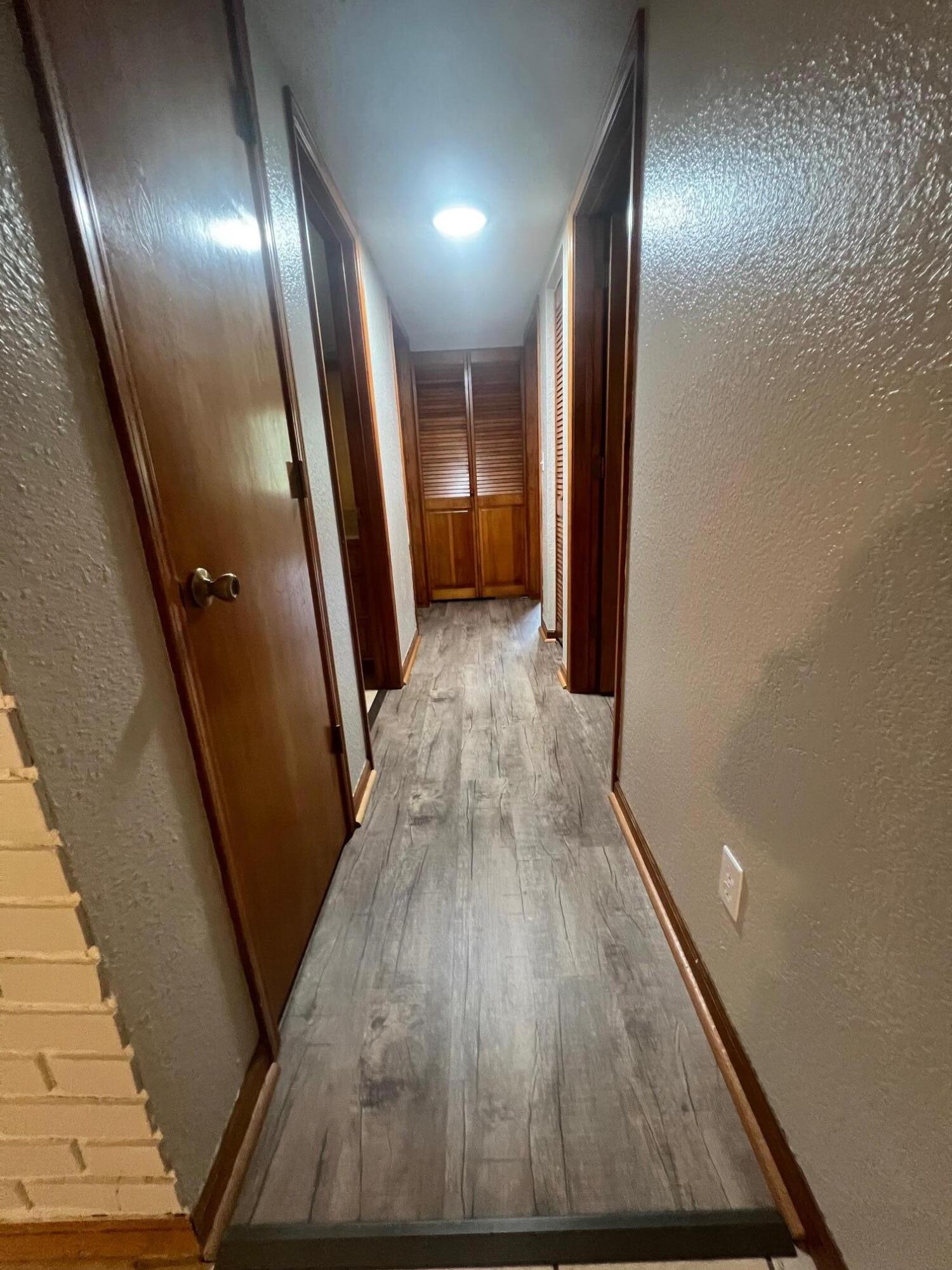 150 Sunken Forest Drive Property Photo 8