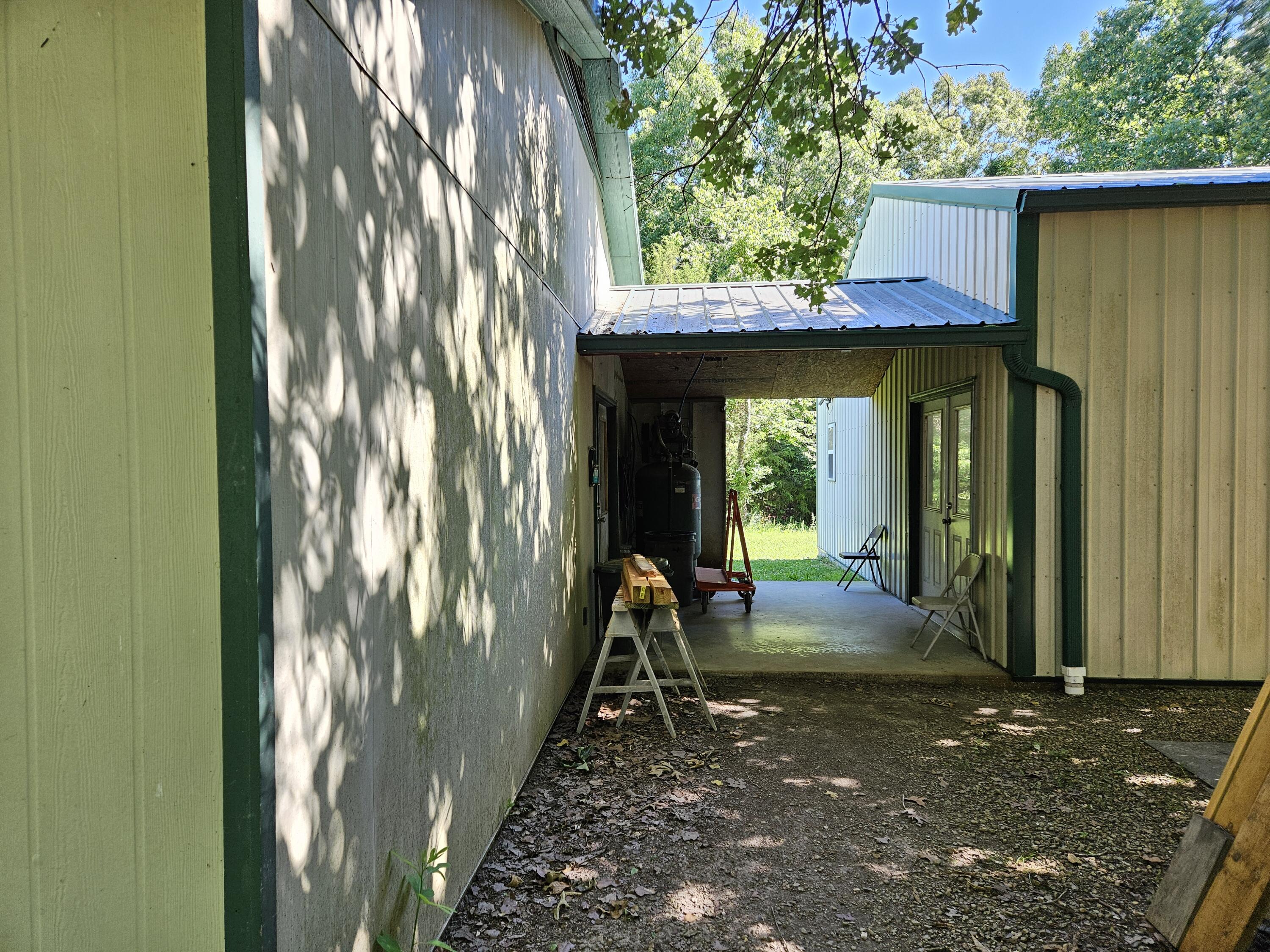 244 County Road 555 B Property Photo 20