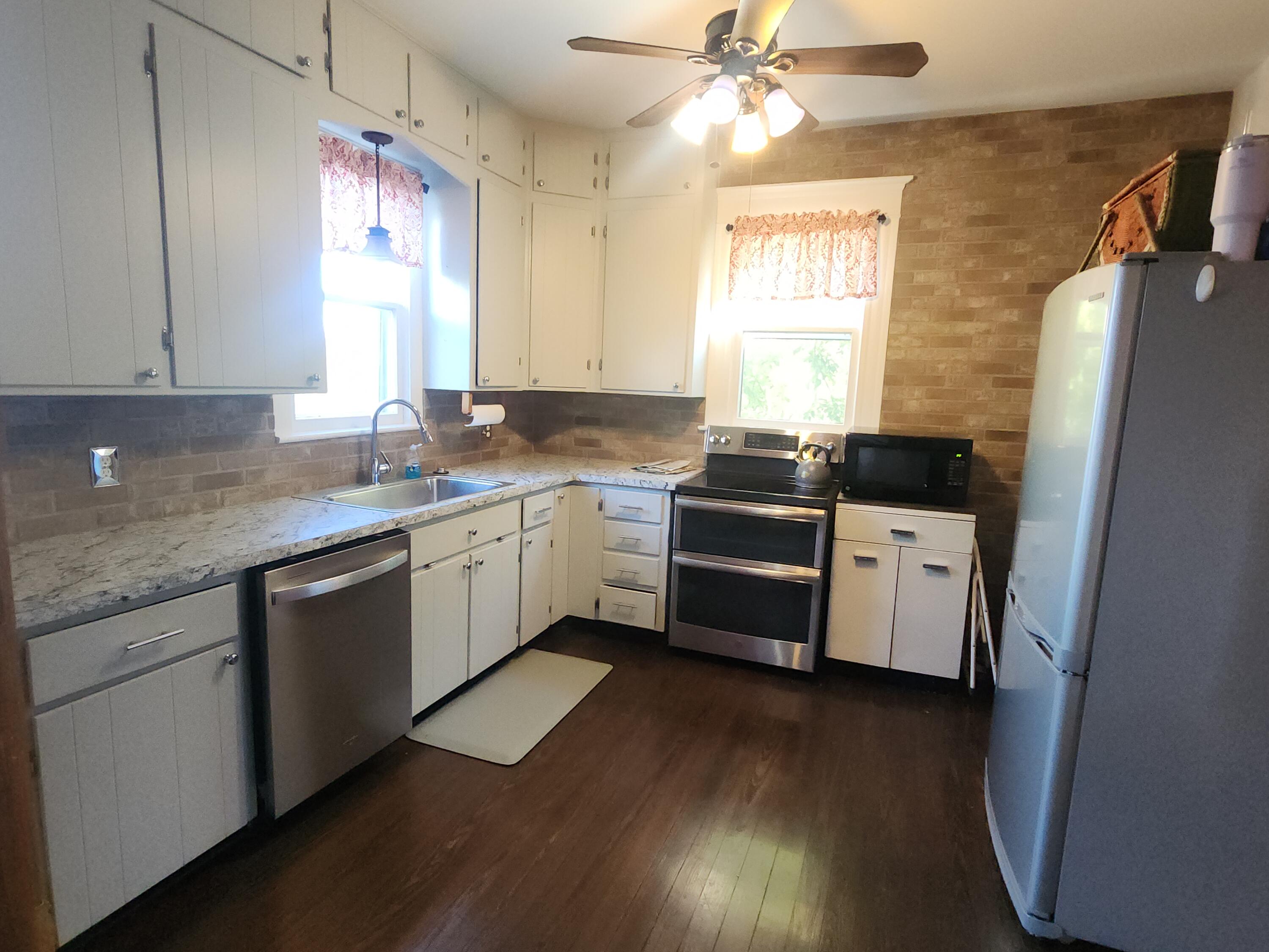 317 Patterson Street Property Photo 42