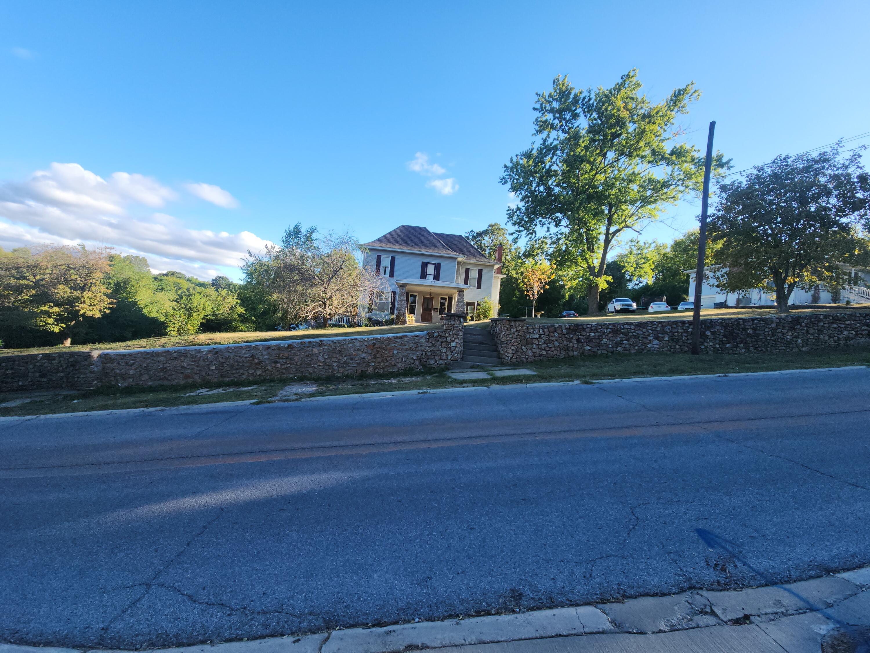 317 Patterson Street Property Photo 57