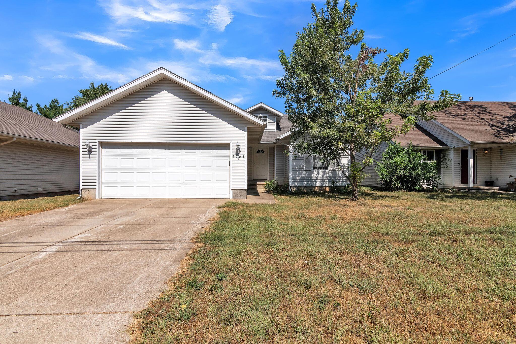 4003 West Maple Street Property Photo