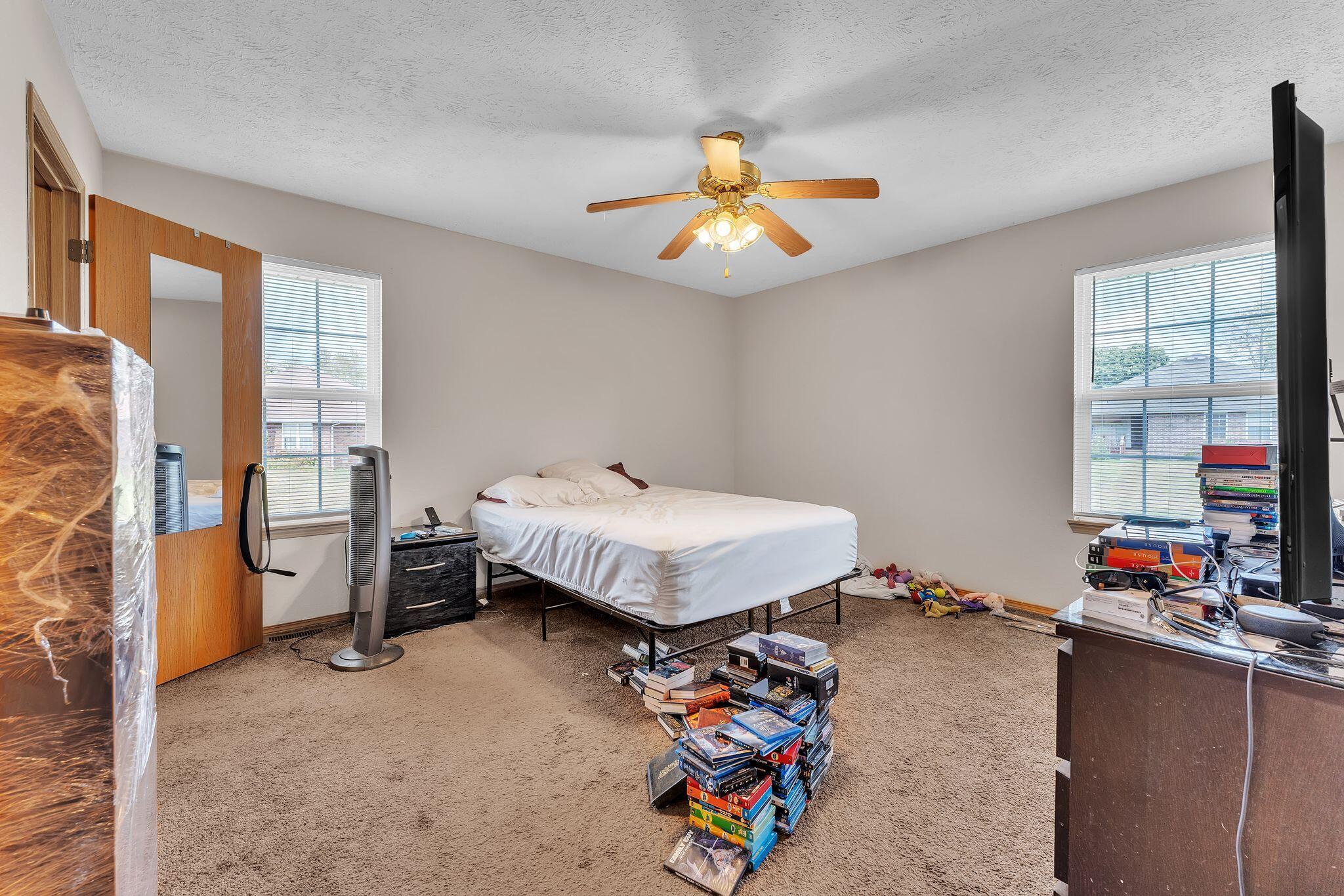 1130 South Arcadia Avenue Property Photo 11