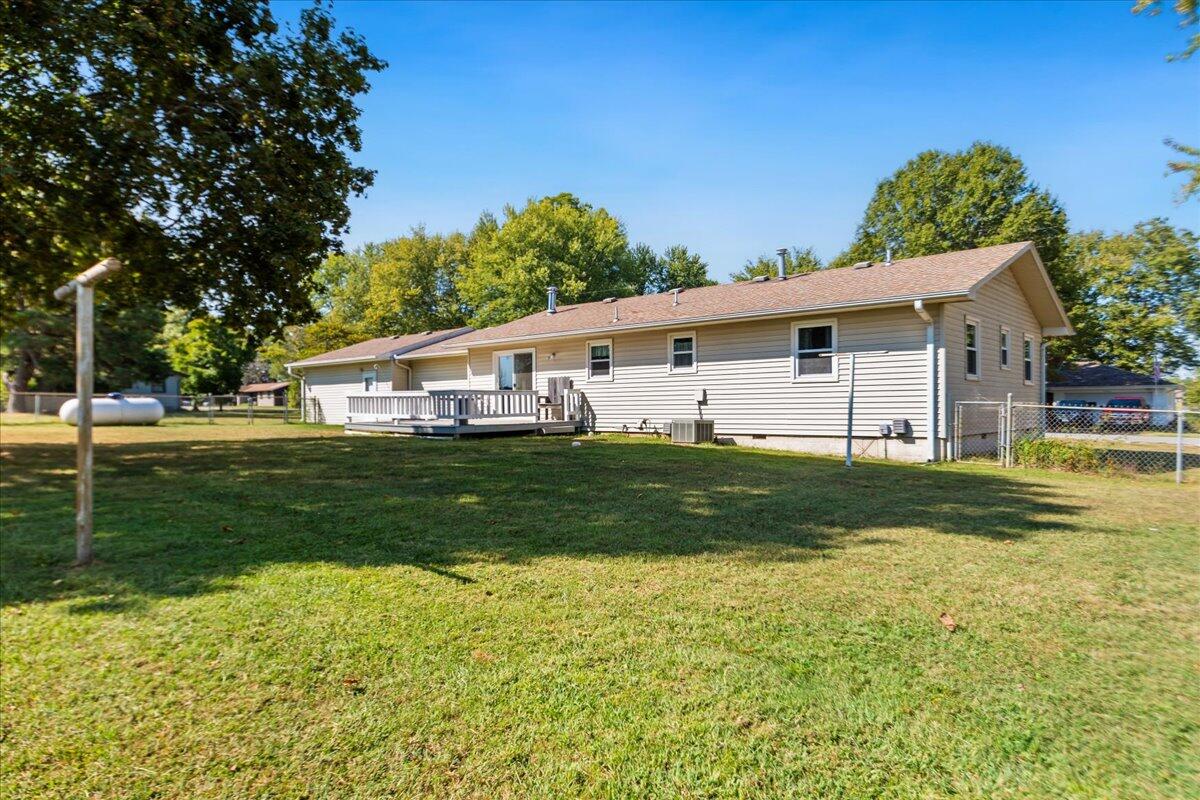 5442 North Farm Road 179 Property Photo 25