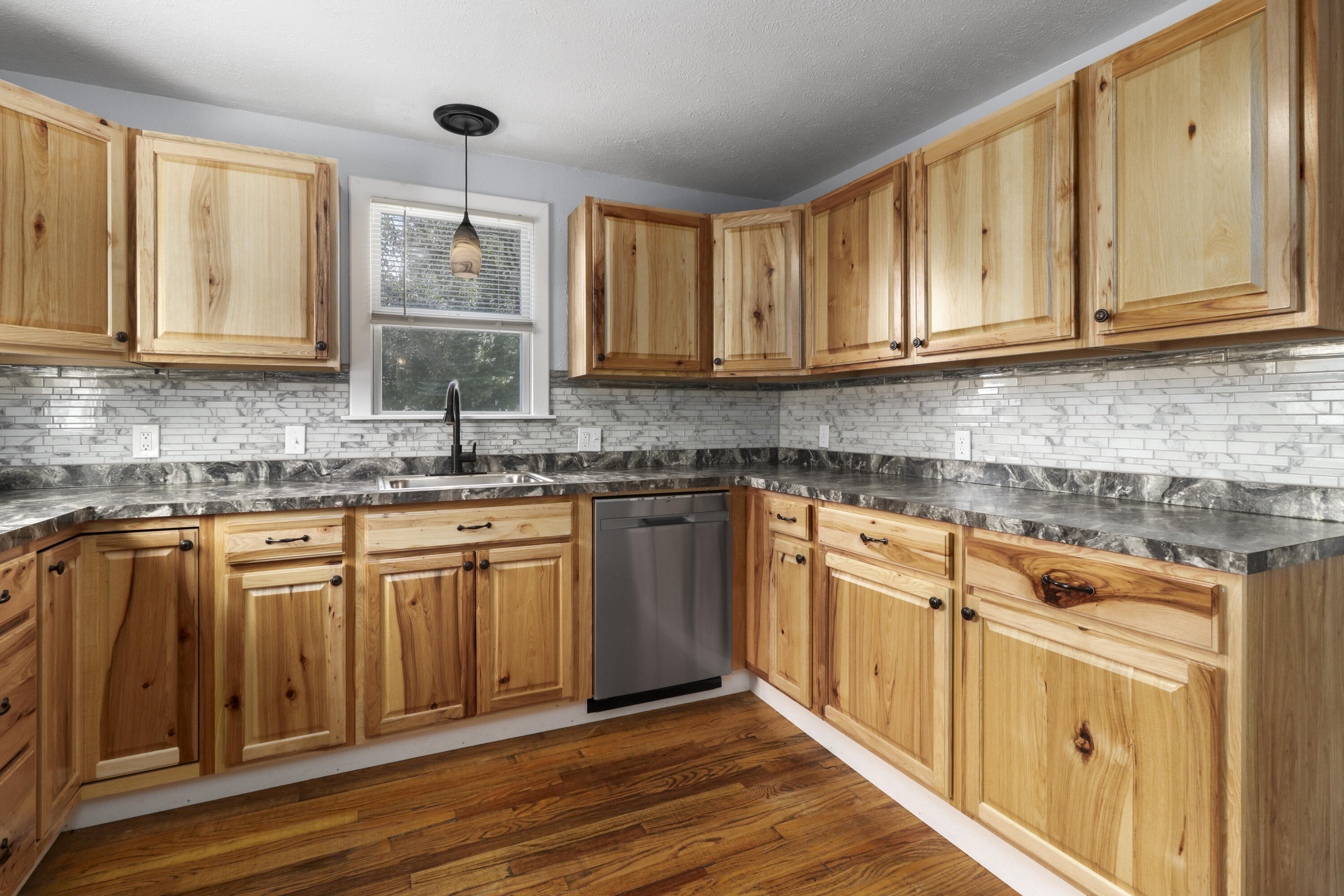 411 Elm Street Property Photo 13