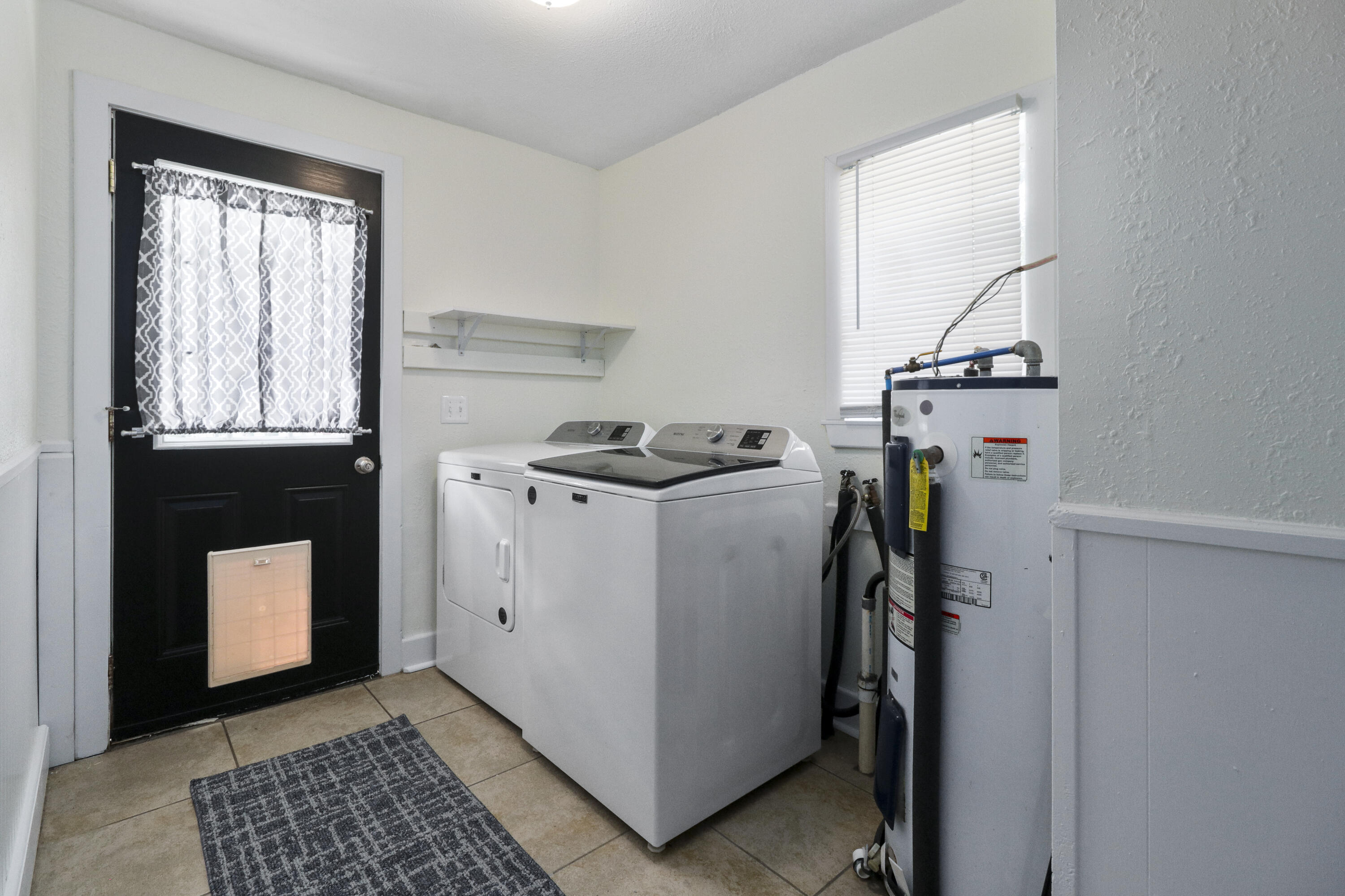 411 Elm Street Property Photo 15
