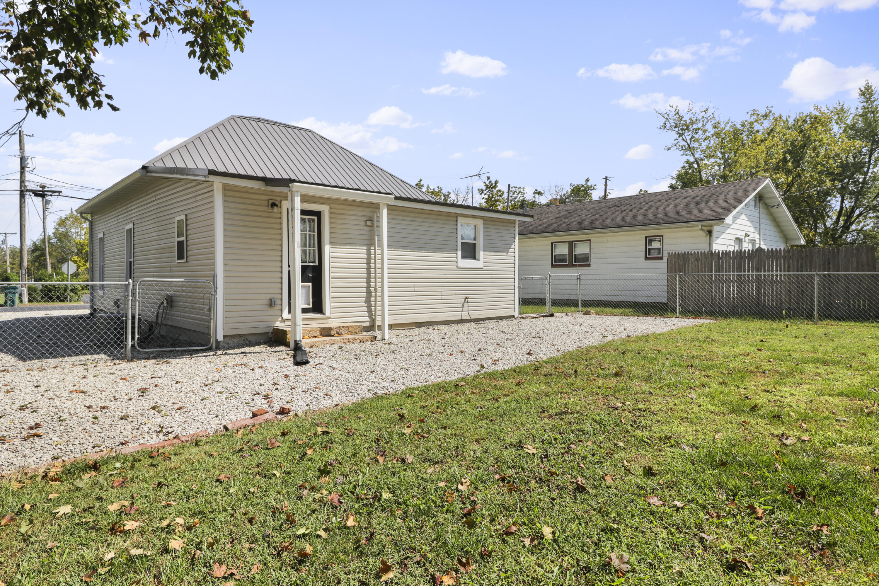 411 Elm Street Property Photo 19