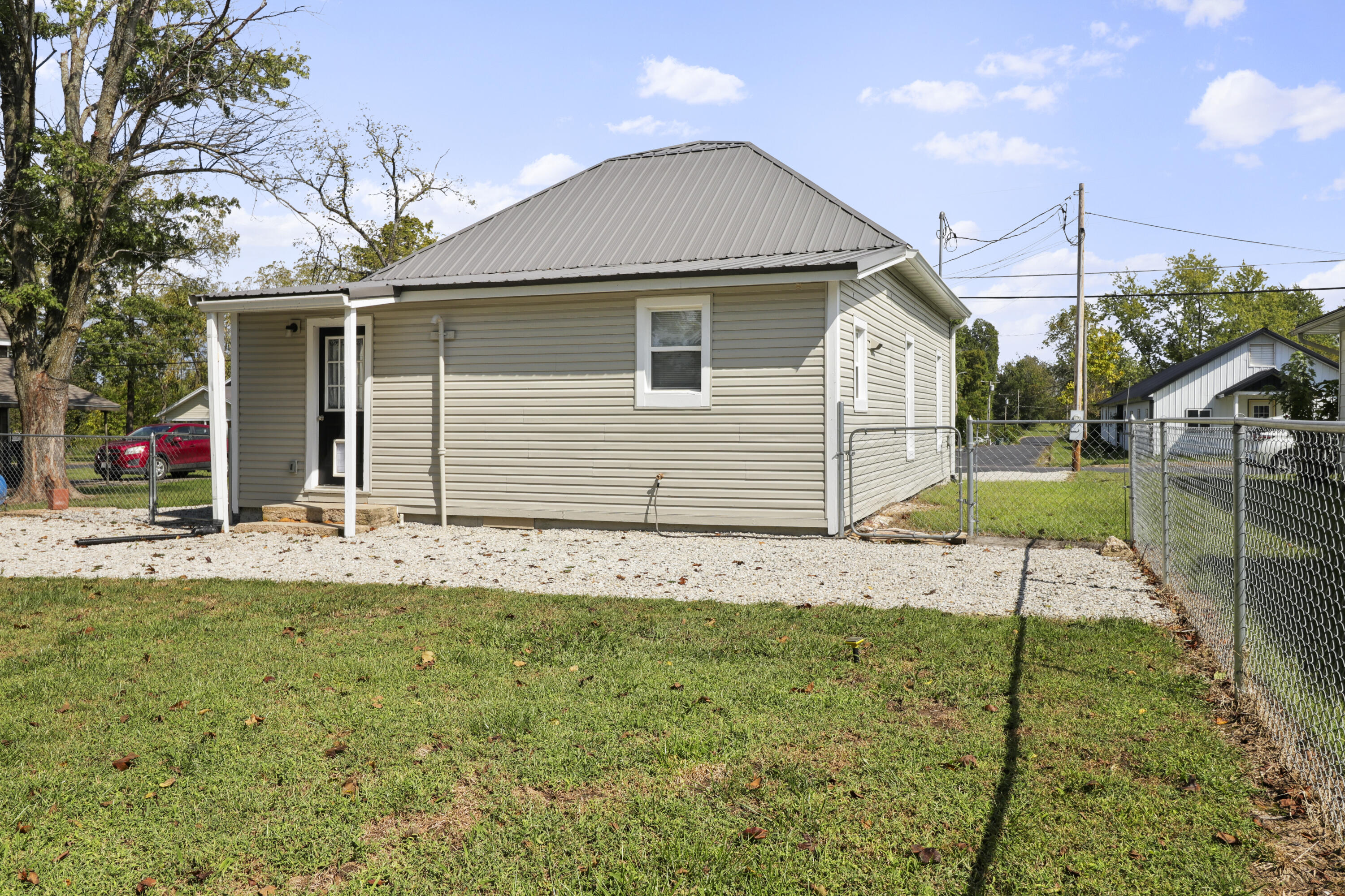 411 Elm Street Property Photo 21