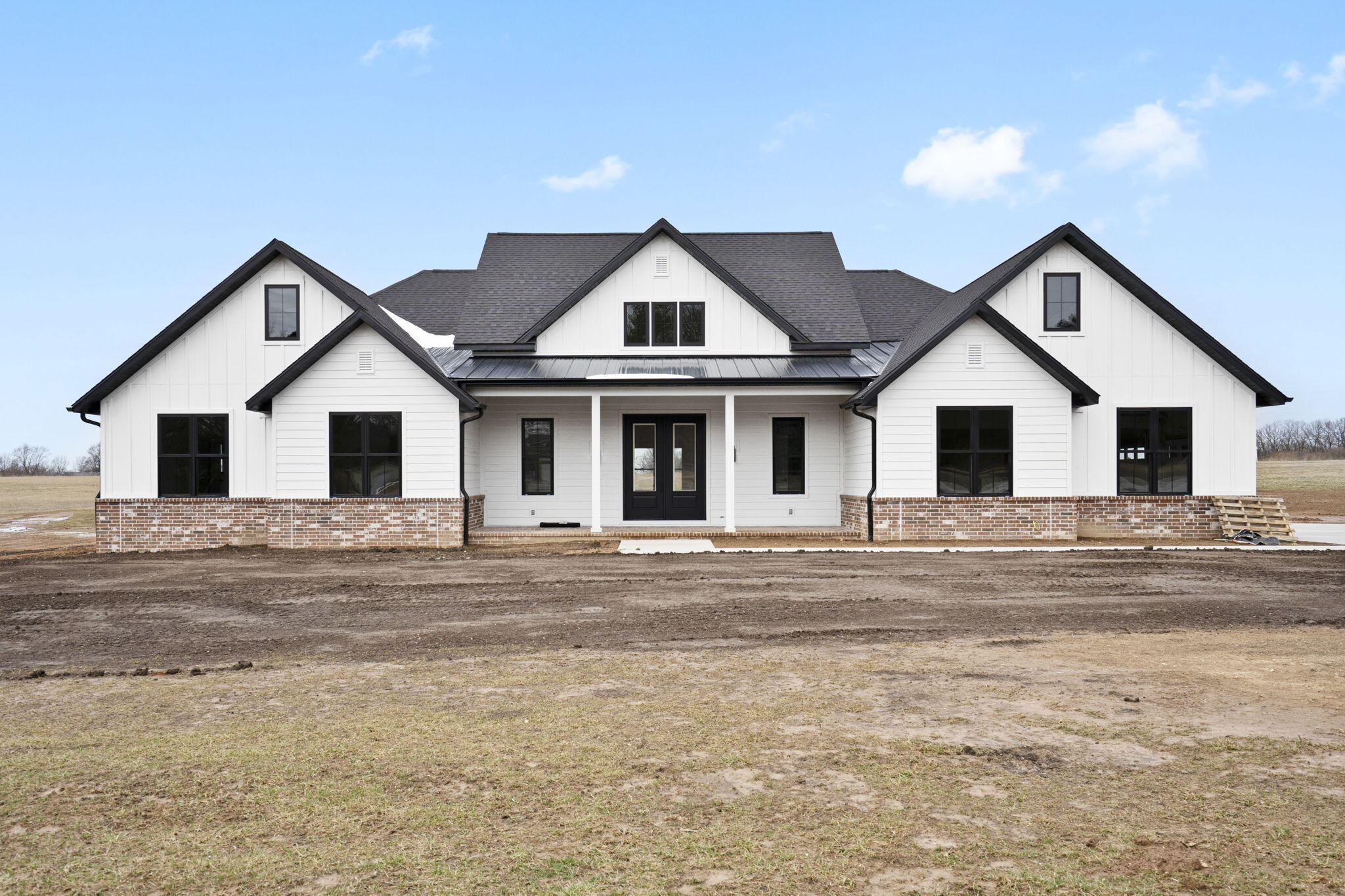 4455 North Farm Road 189 Property Photo 1