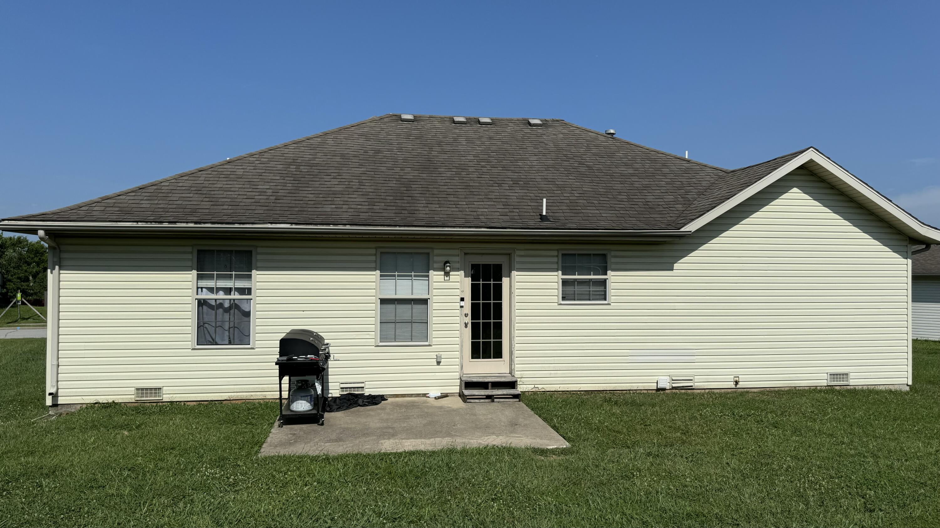 5704 South Vicksburg Battle Court Property Photo 3