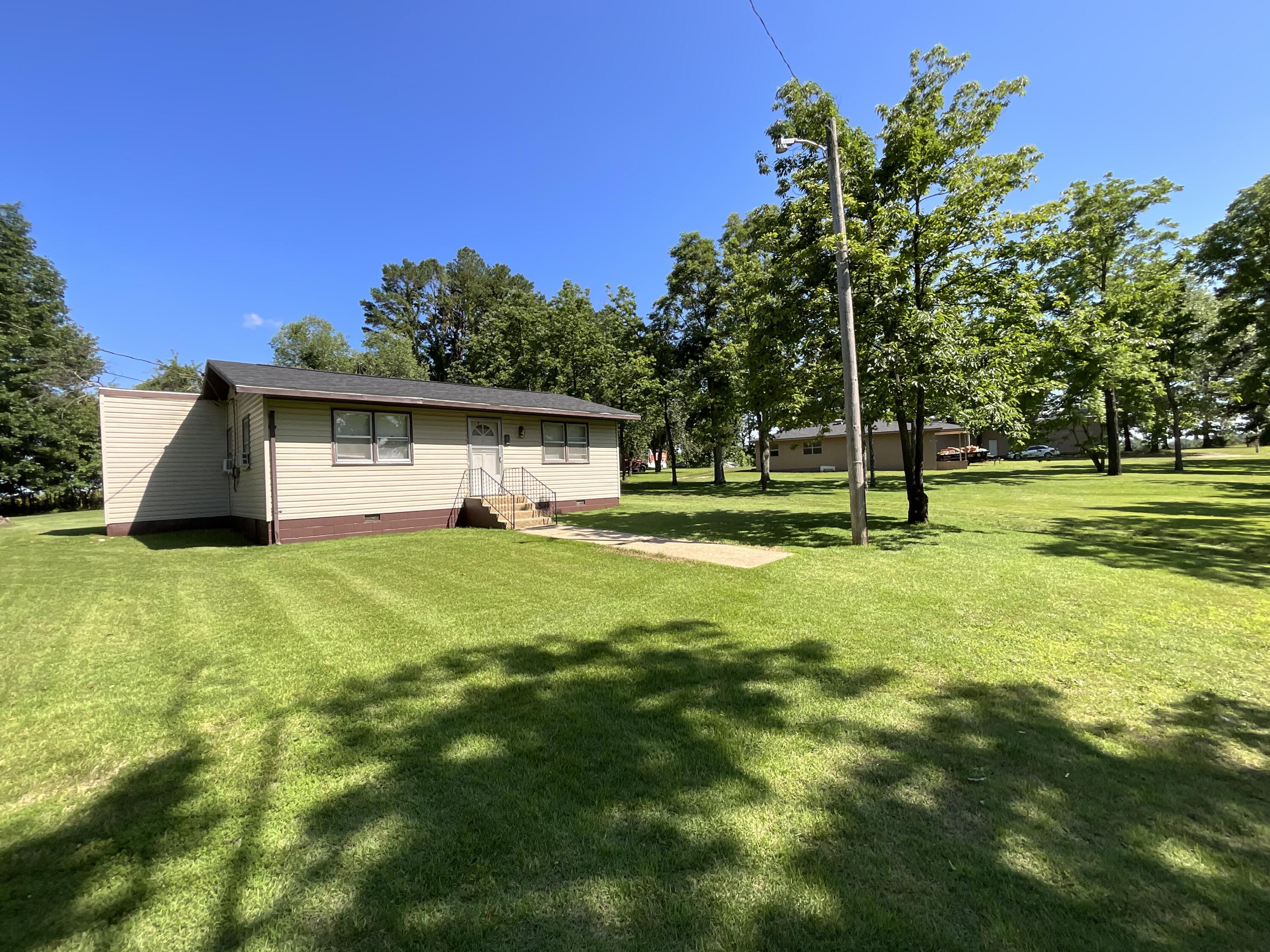 932 State Highway Hh Property Photo 1