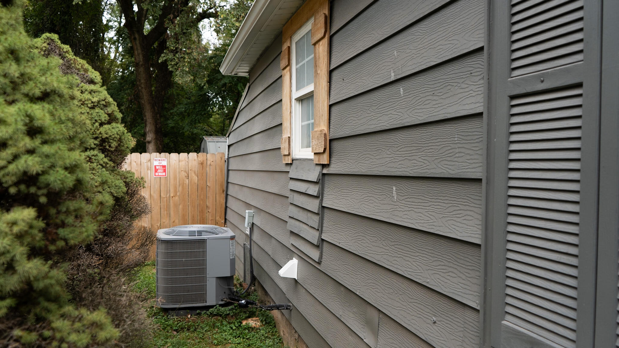 913 East Garfield Street Property Photo 4