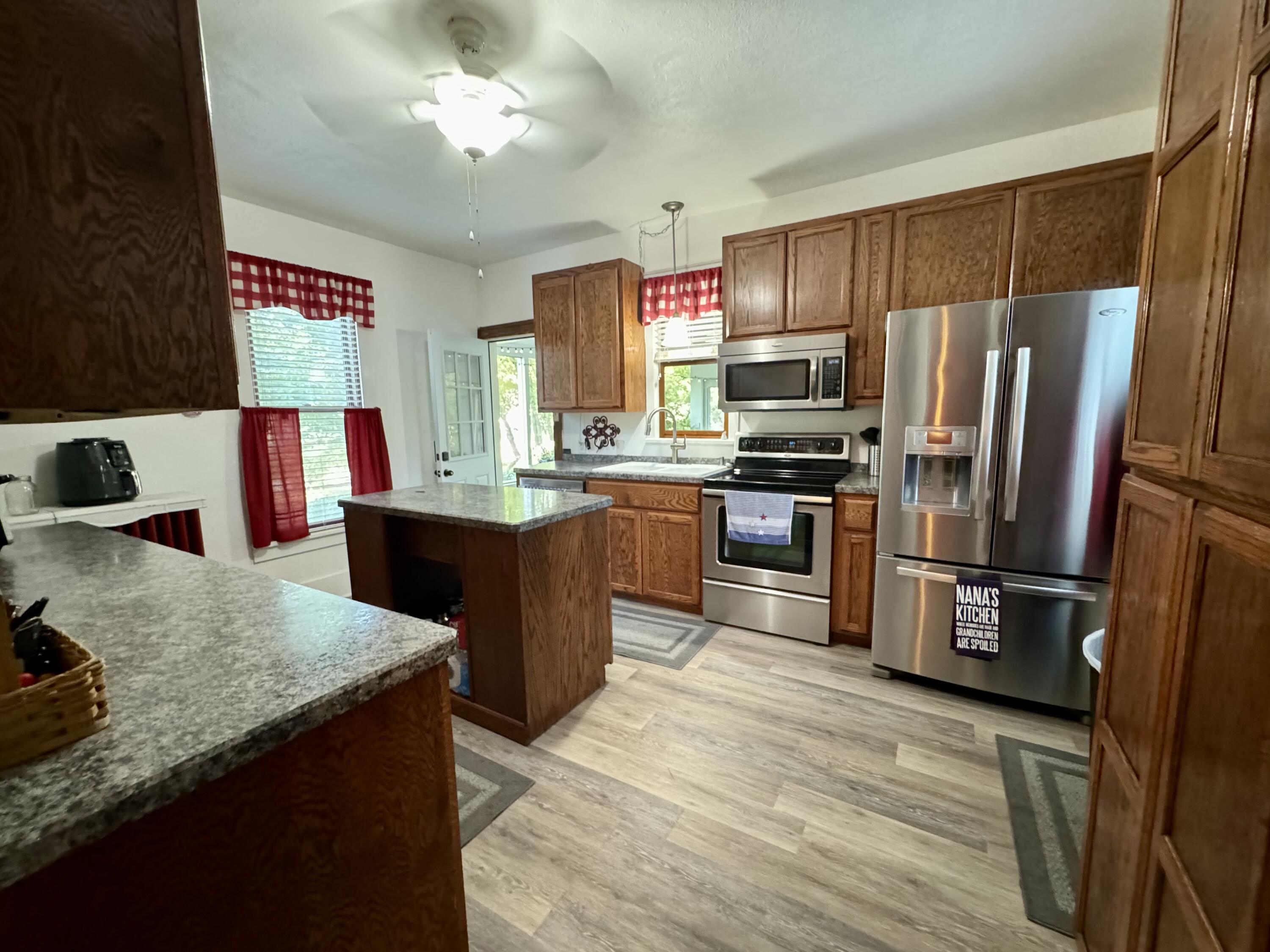 603 South Jefferson Street Property Photo 17