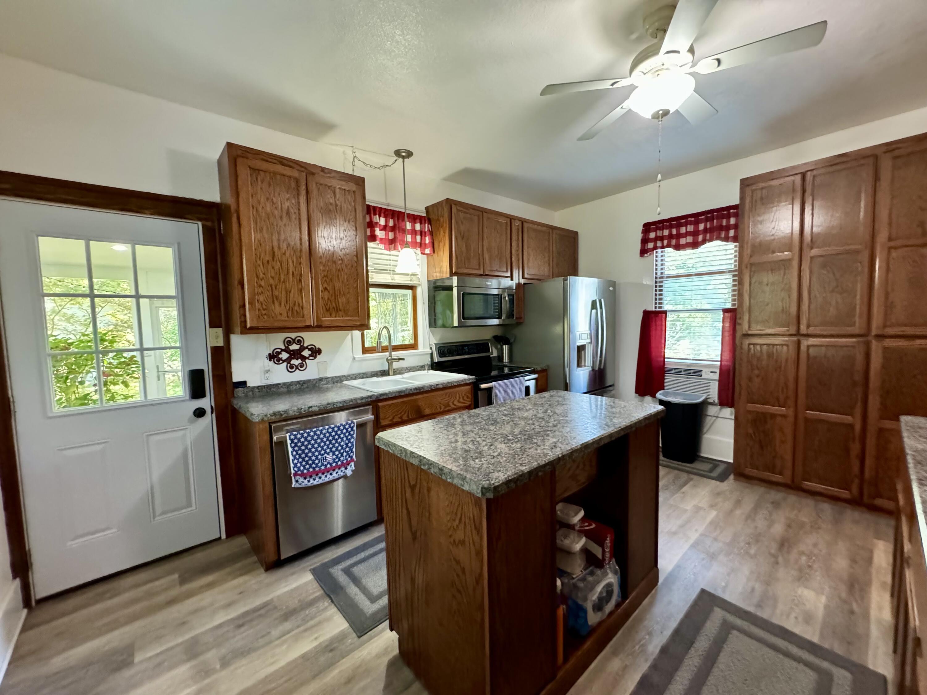 603 South Jefferson Street Property Photo 19