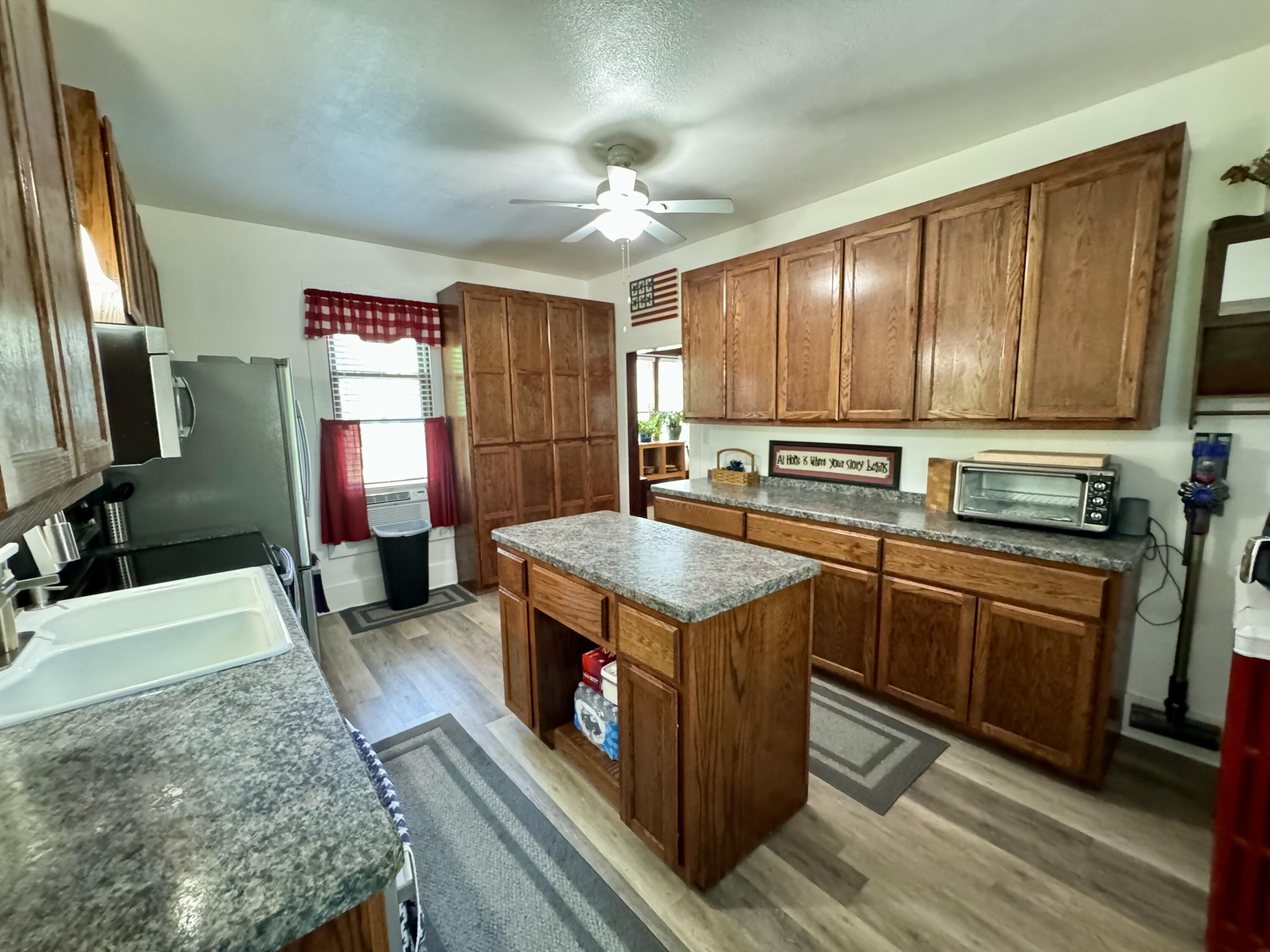 603 South Jefferson Street Property Photo 20