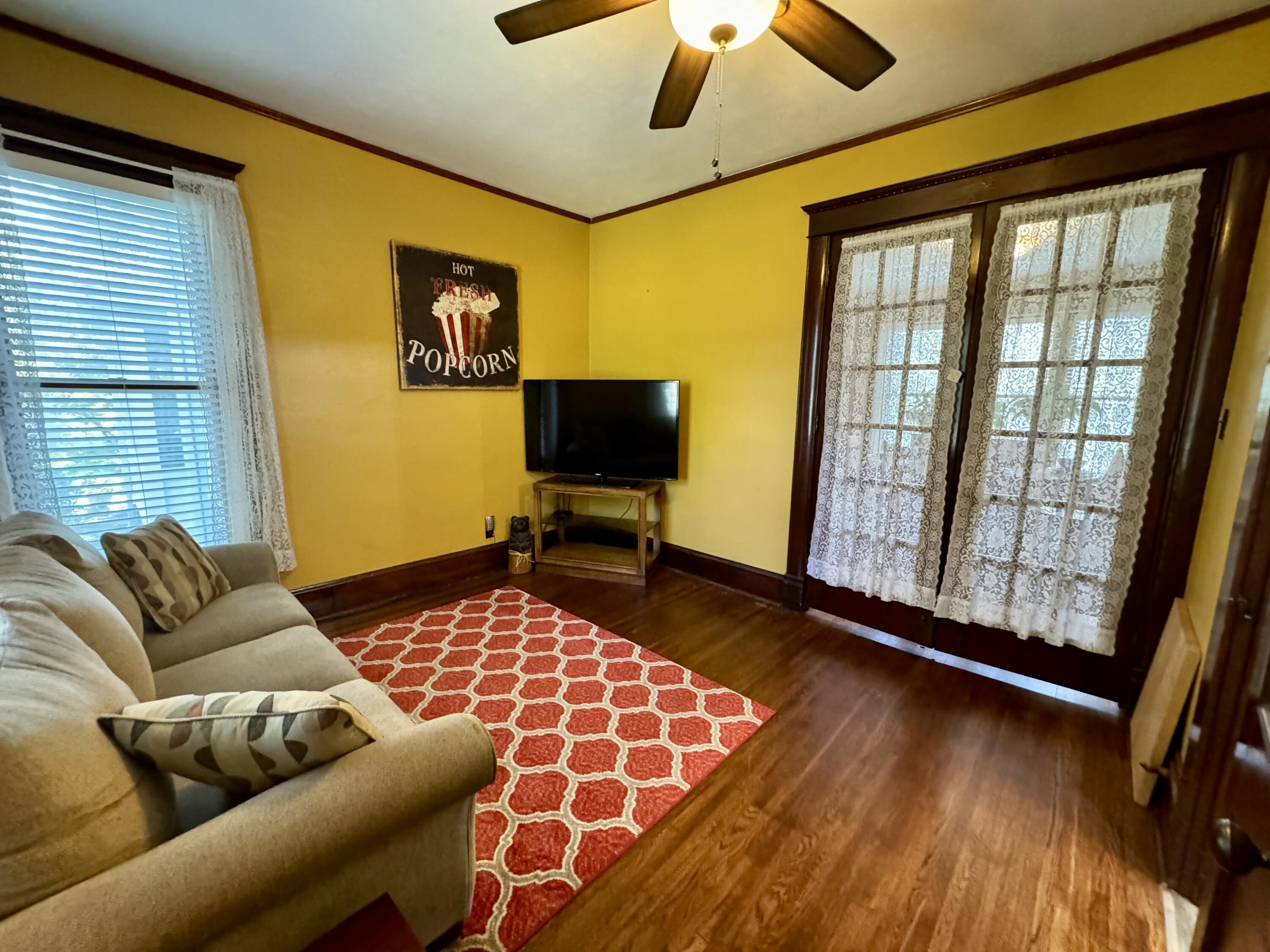 603 South Jefferson Street Property Photo 26