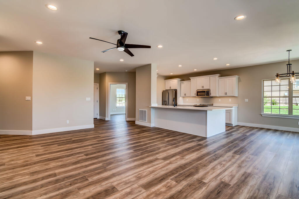 162 Mountain View Circle Property Photo 1