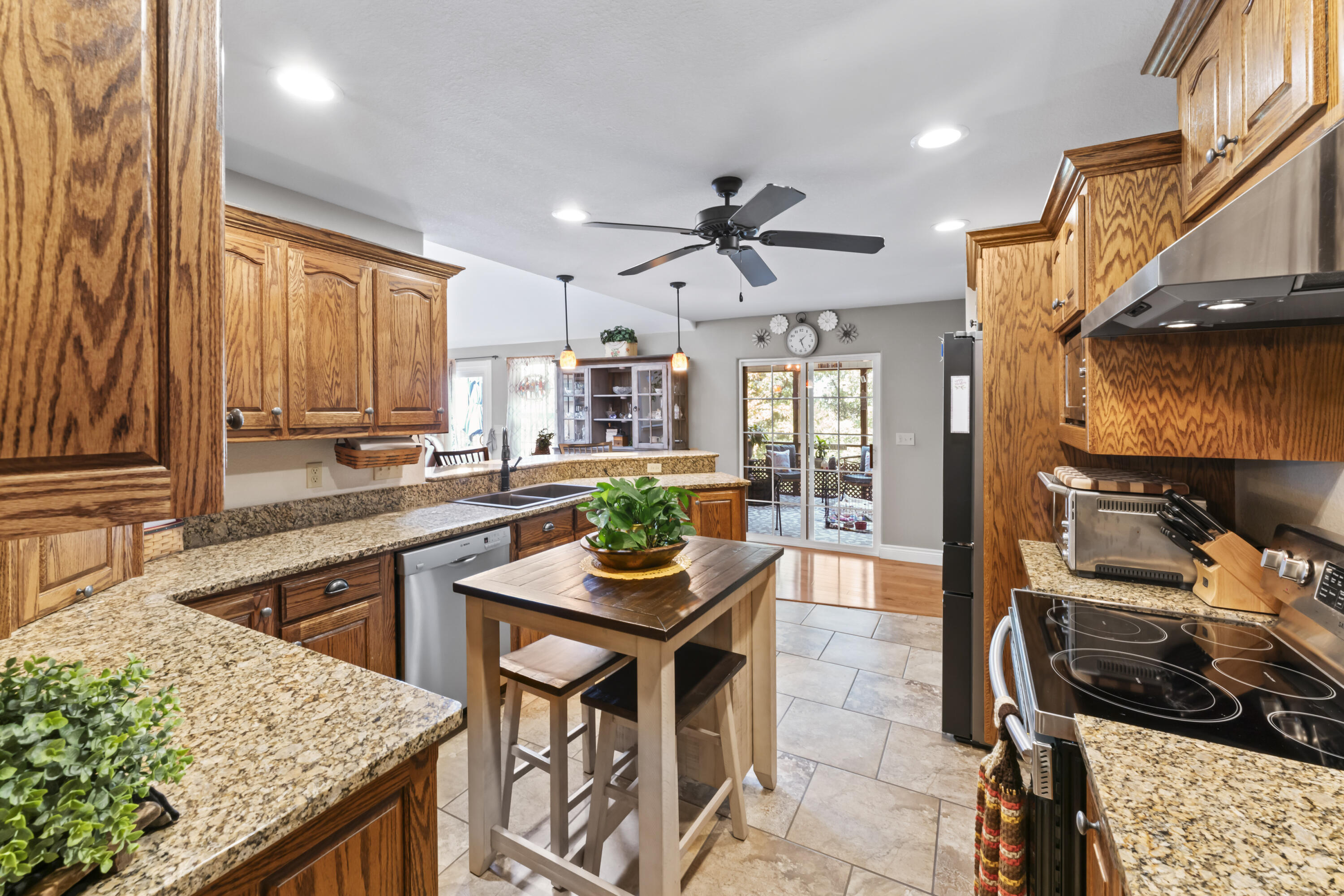 635 Ranchview Road Property Photo 17