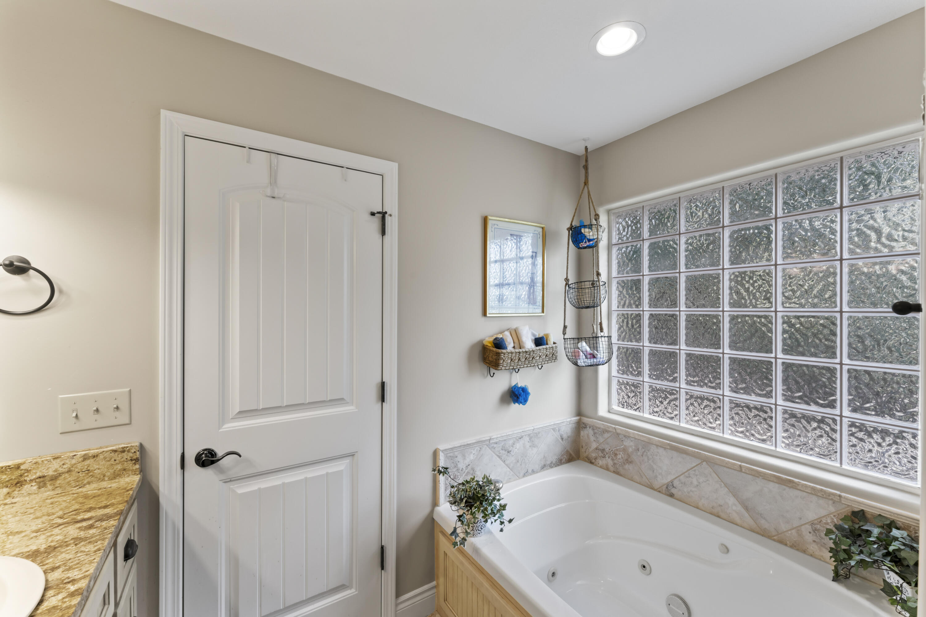 635 Ranchview Road Property Photo 24