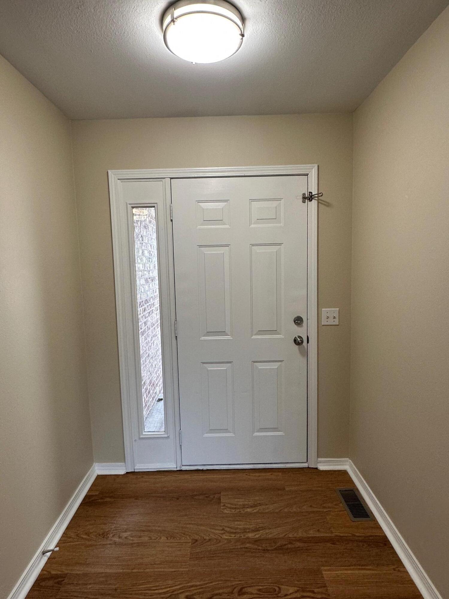 710 South Hazelnut Avenue Property Photo 8