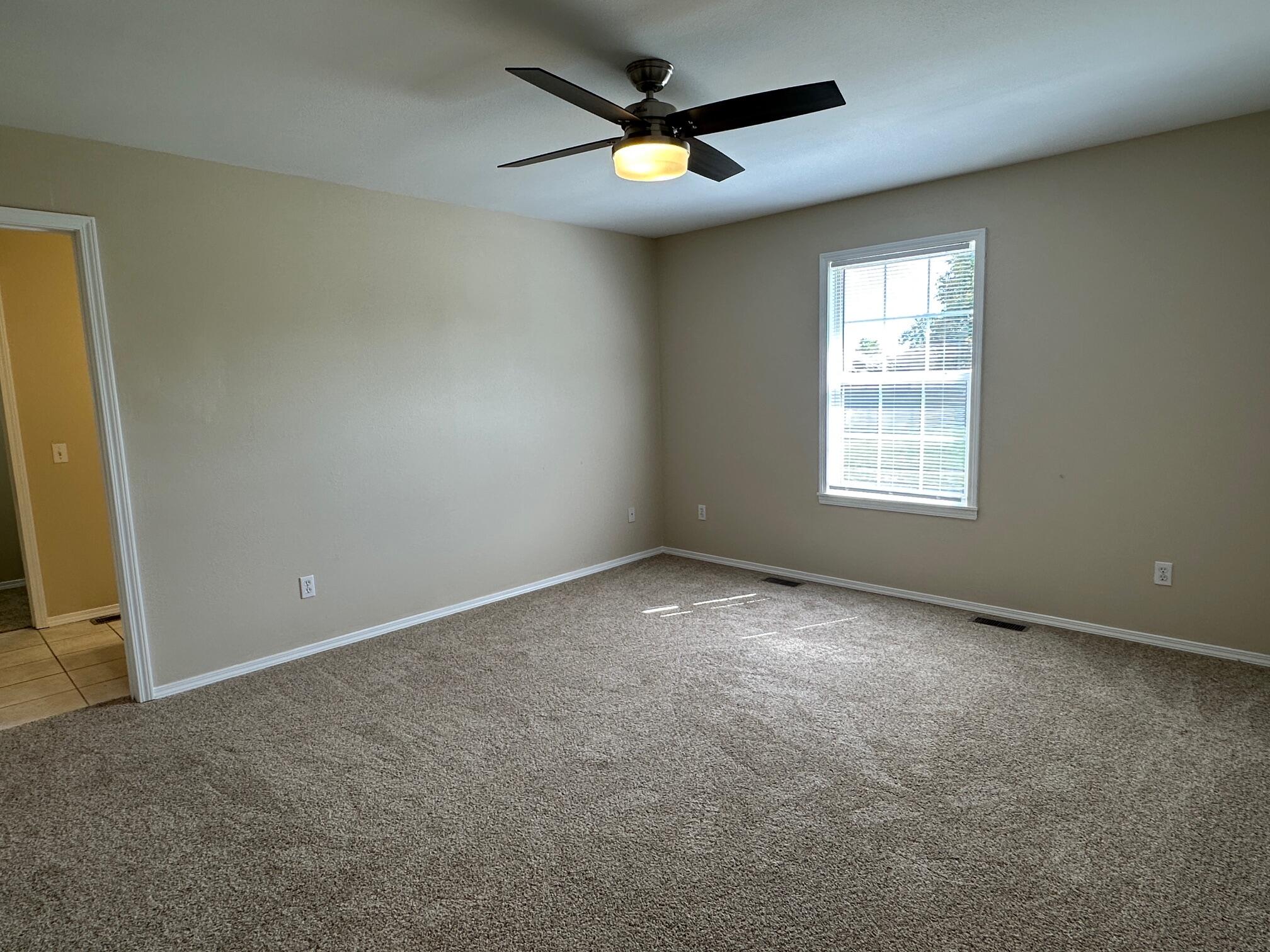 710 South Hazelnut Avenue Property Photo 9