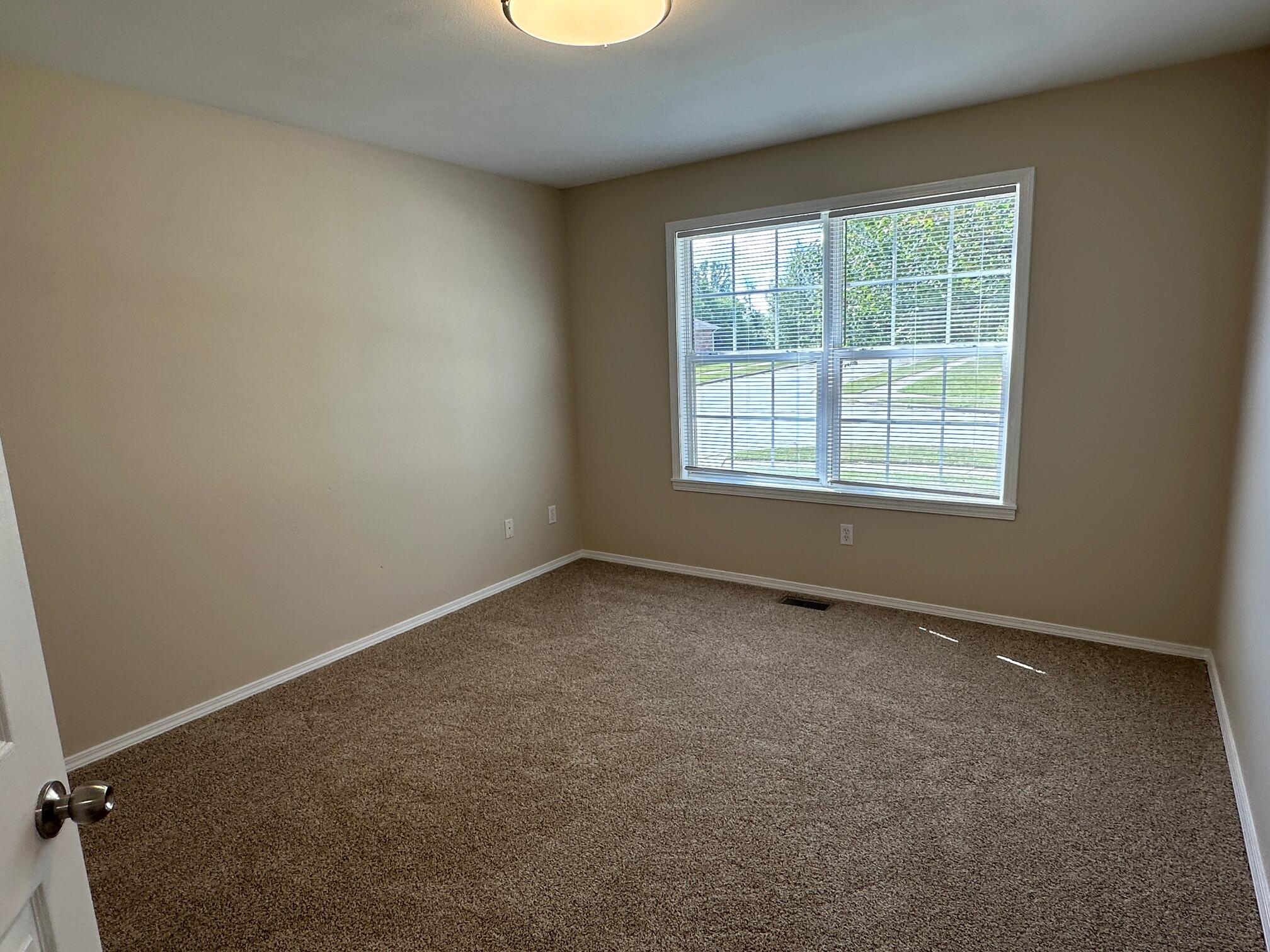 710 South Hazelnut Avenue Property Photo 13