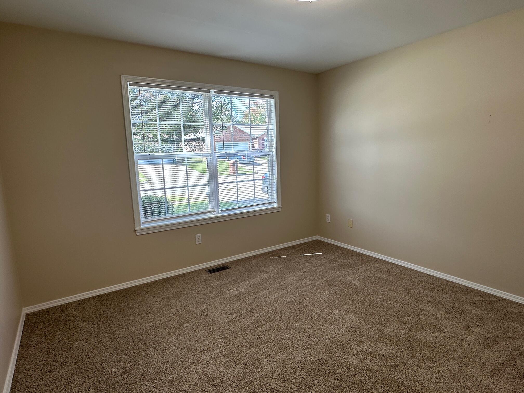 710 South Hazelnut Avenue Property Photo 14