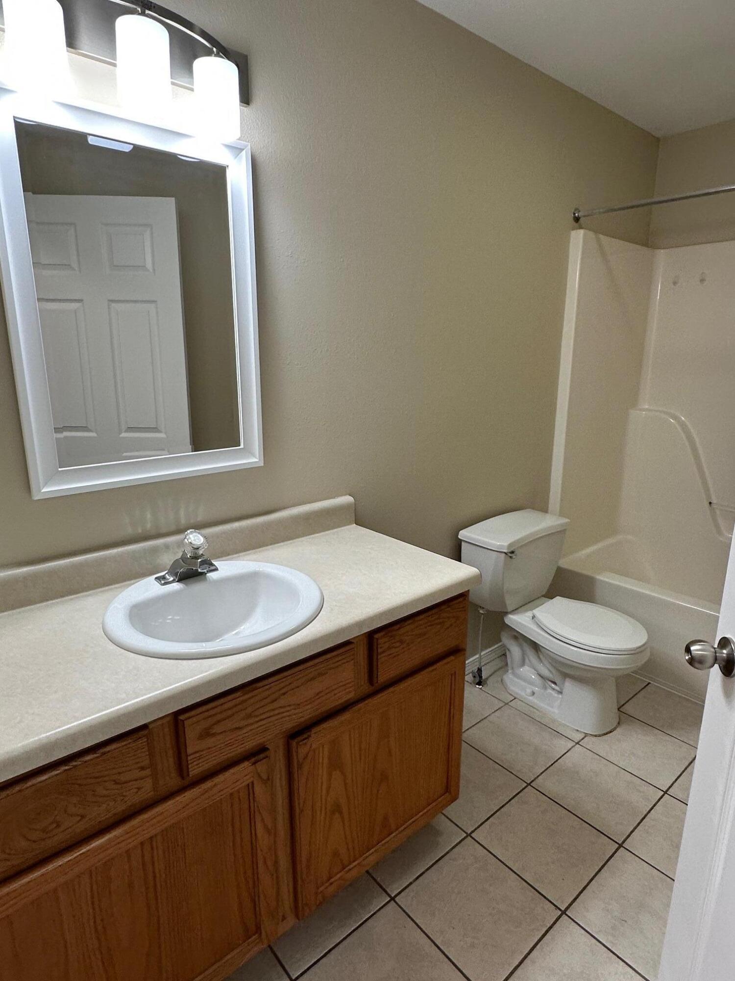 710 South Hazelnut Avenue Property Photo 15