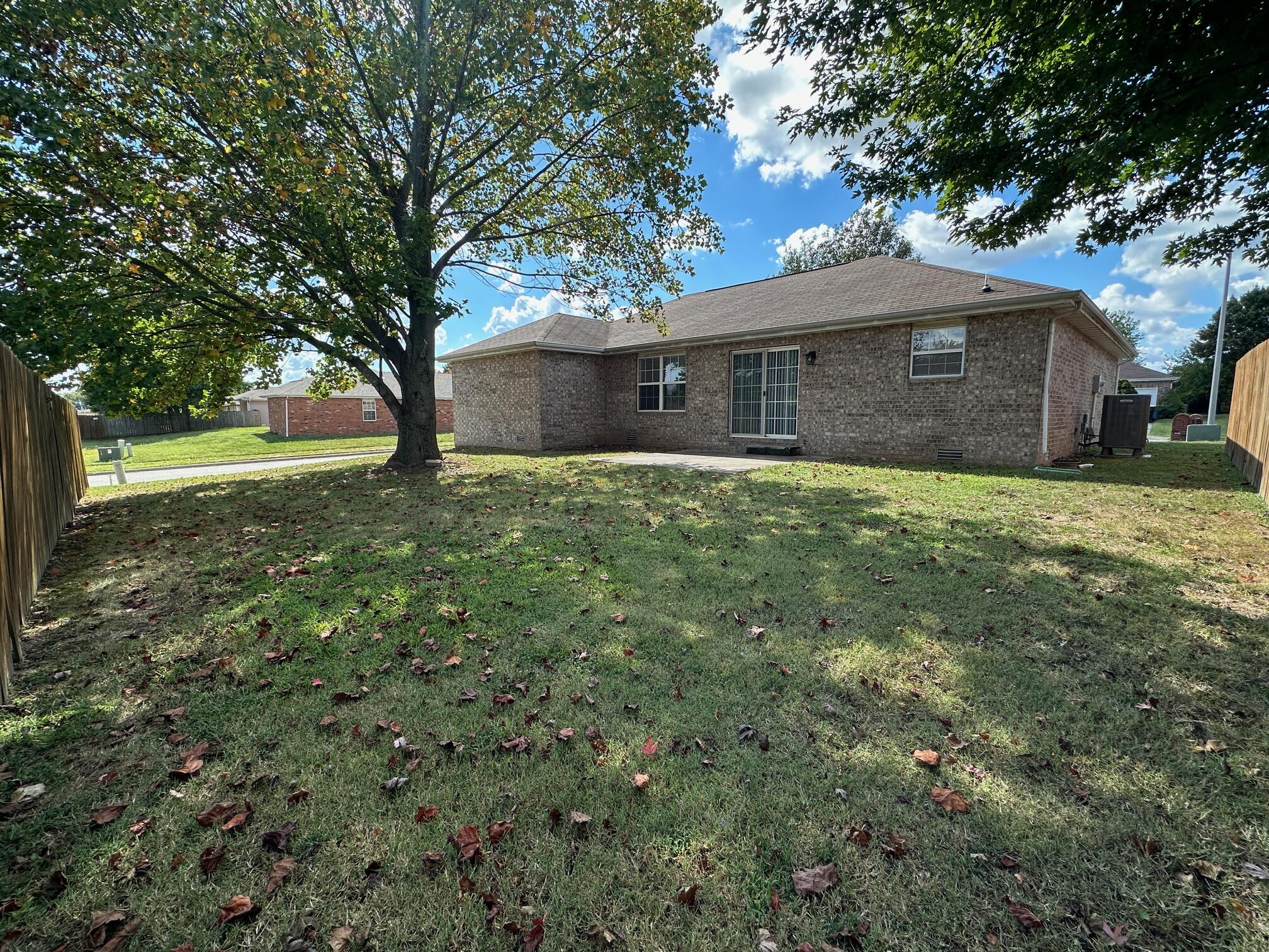 710 South Hazelnut Avenue Property Photo 16