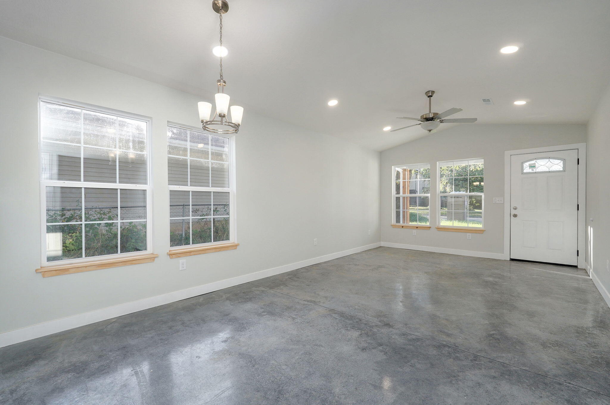 2541 West Page Street Street Property Photo 9