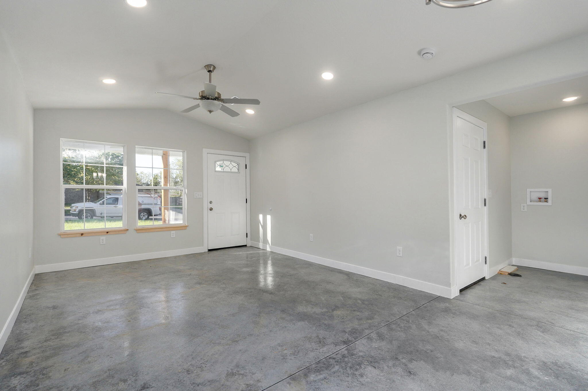 2541 West Page Street Street Property Photo 10