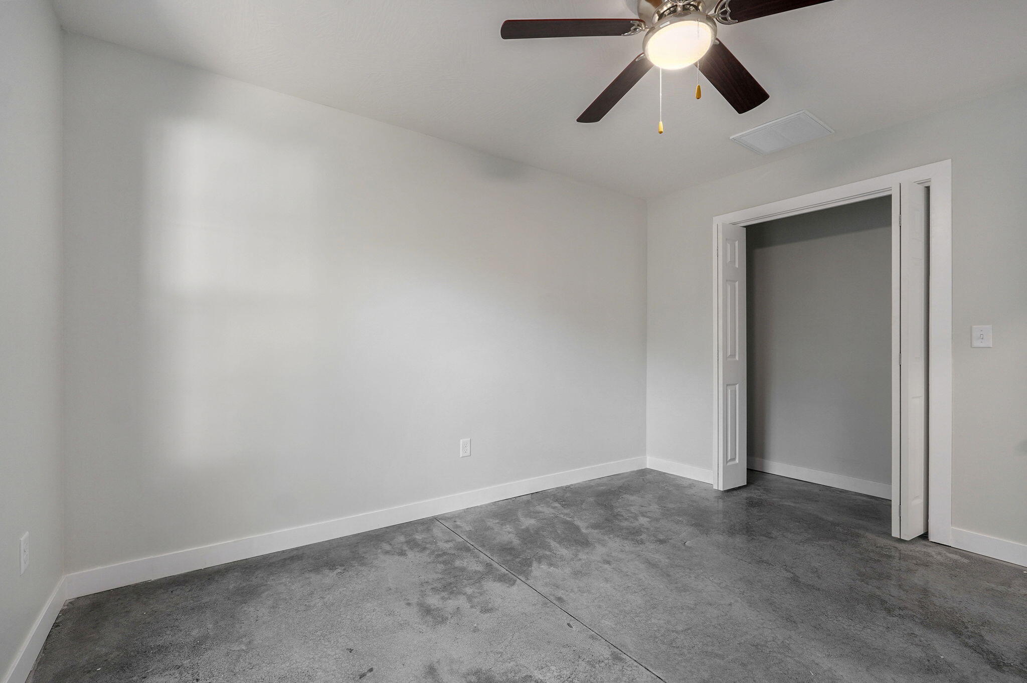 2541 West Page Street Street Property Photo 15